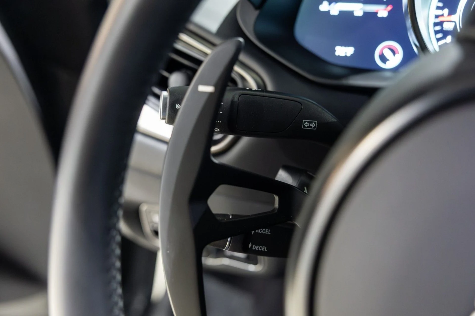 mph044_687416302_fg_12b5a1c9b2