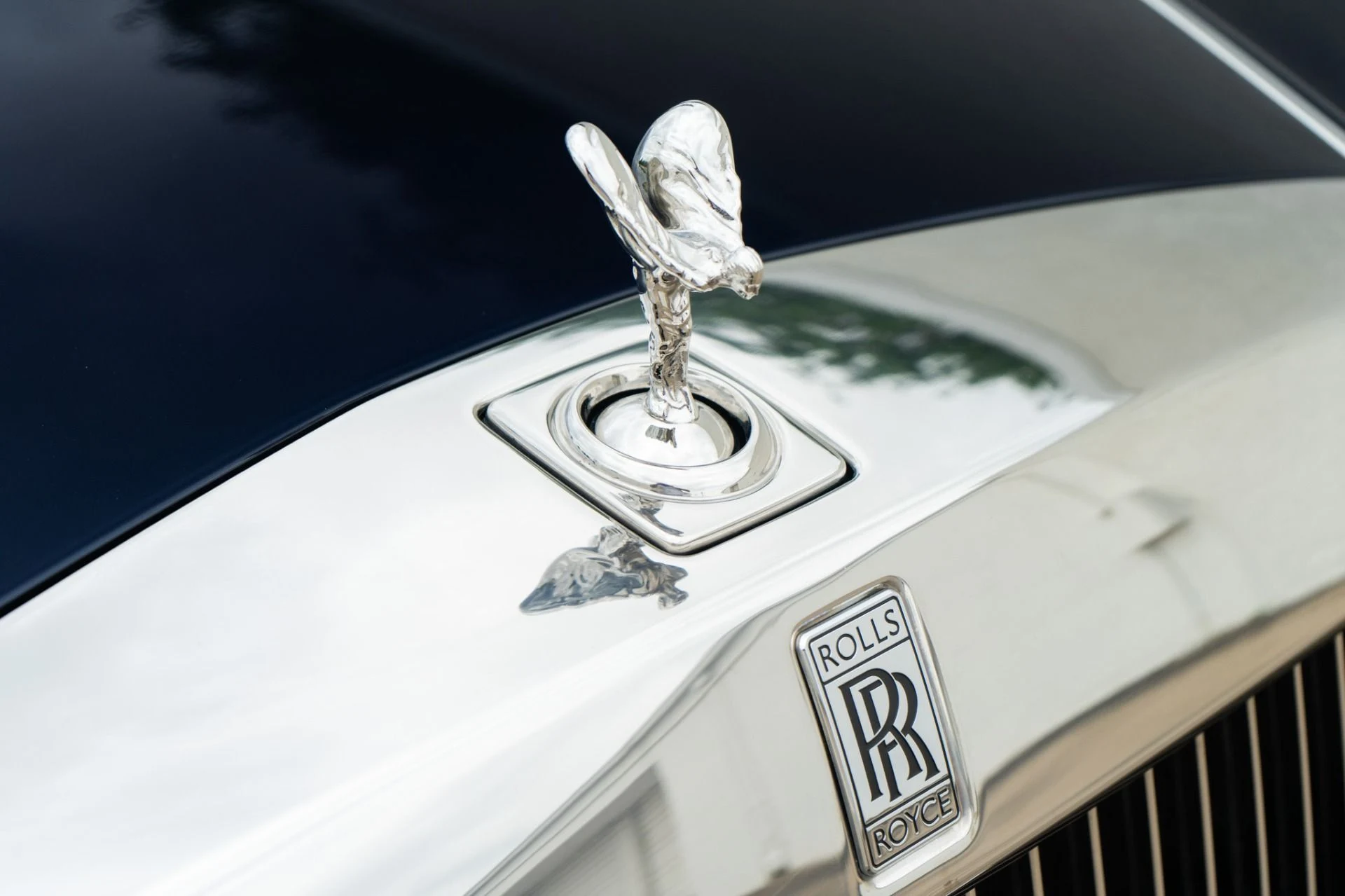 mph044_687435458_Used_2022_Rolls_Royce_Phantom_1778012082_b1232a349e