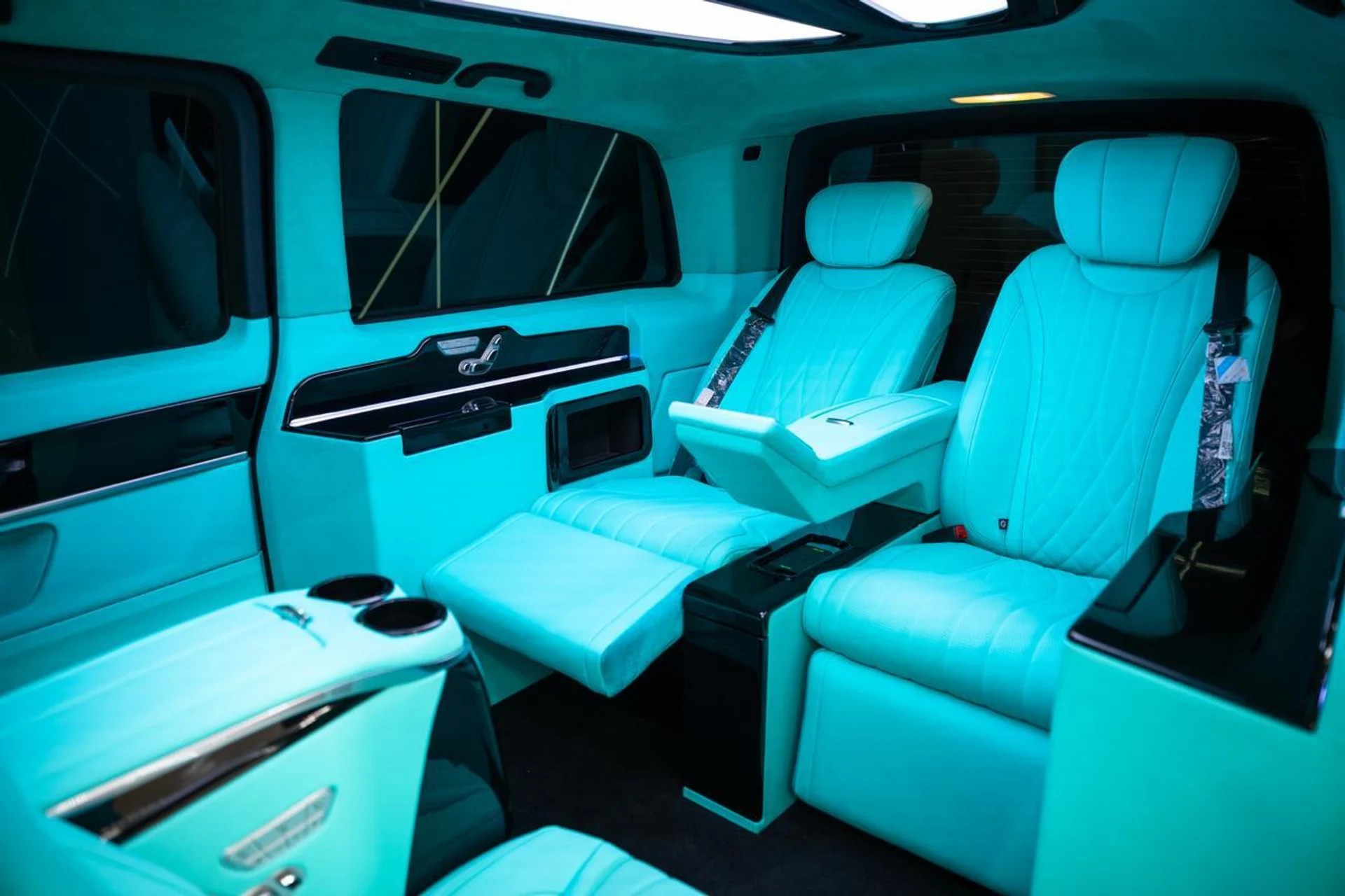 mph044_694096490_5faeb9aae583d04abef86b2c64a76736_854415324d