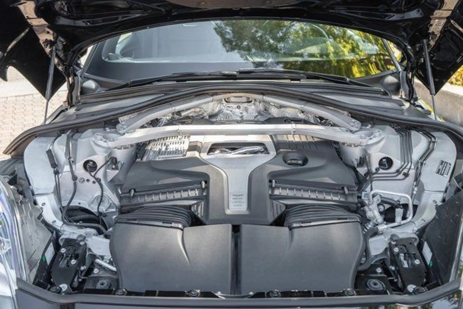 mph044_70544070_45_d00cee4f75