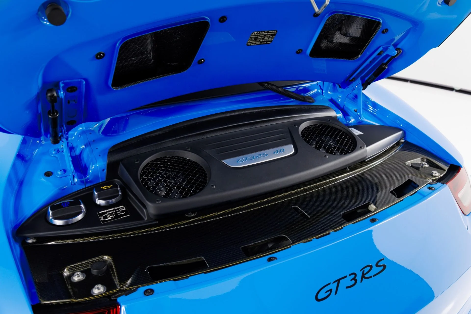 mph044_706593553_Used_2016_Porsche_911_GT_3_RS_1769037887_ee40738f31