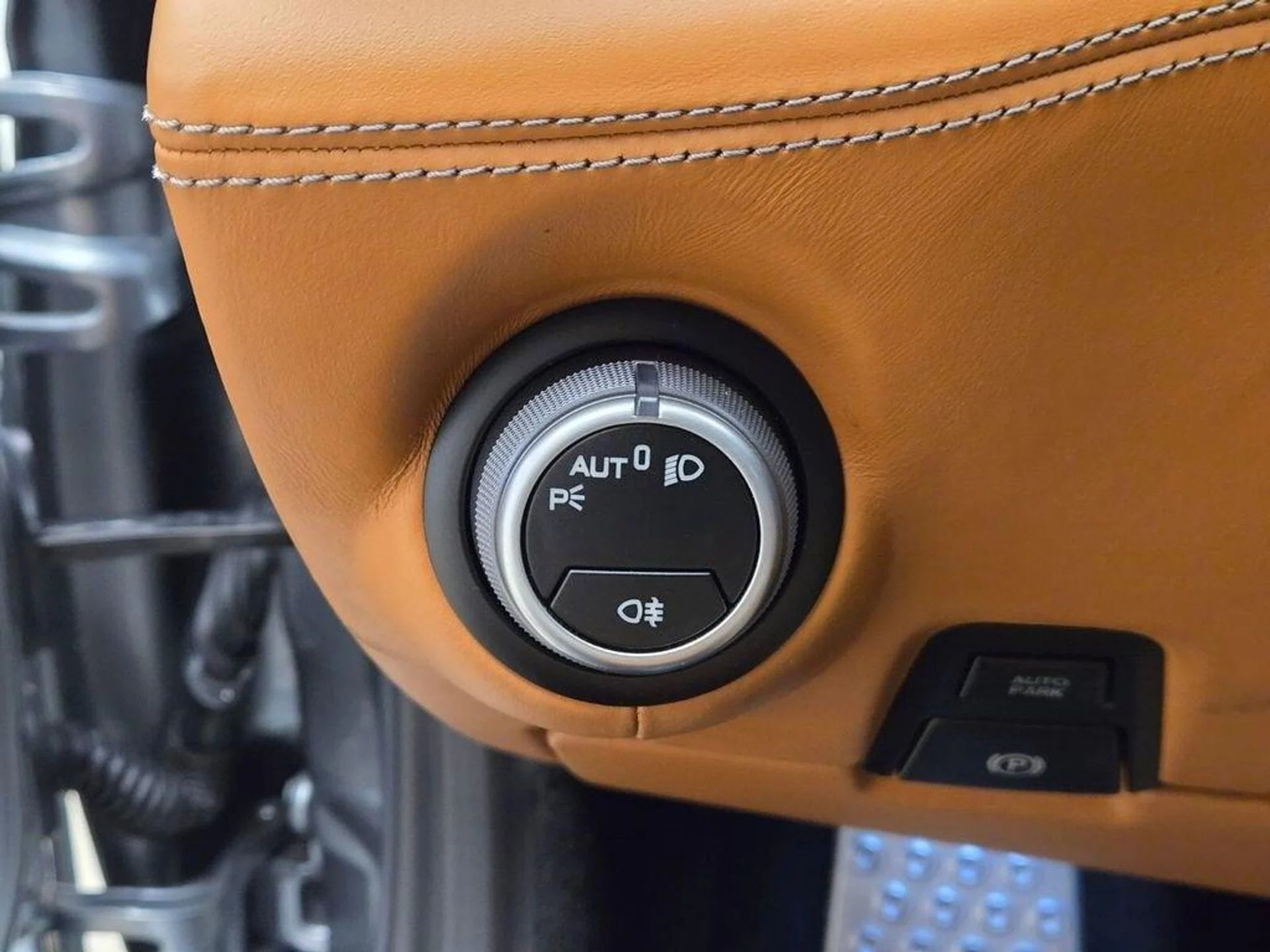 mph044_721118618_Used_2017_Ferrari_GTC_4_Lusso_V12_1771611652_76c2377222