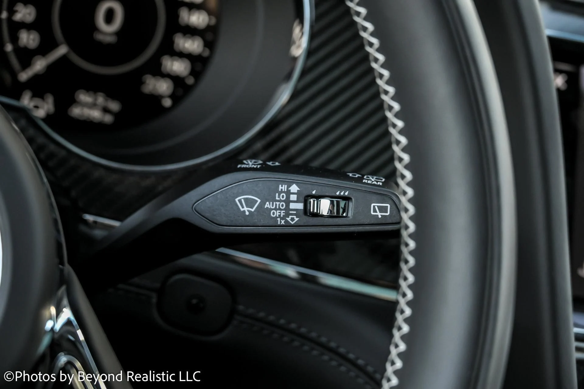 mph044_725120239_Used_2024_Bentley_Bentayga_Azure_1762420112_28ea68ca5a