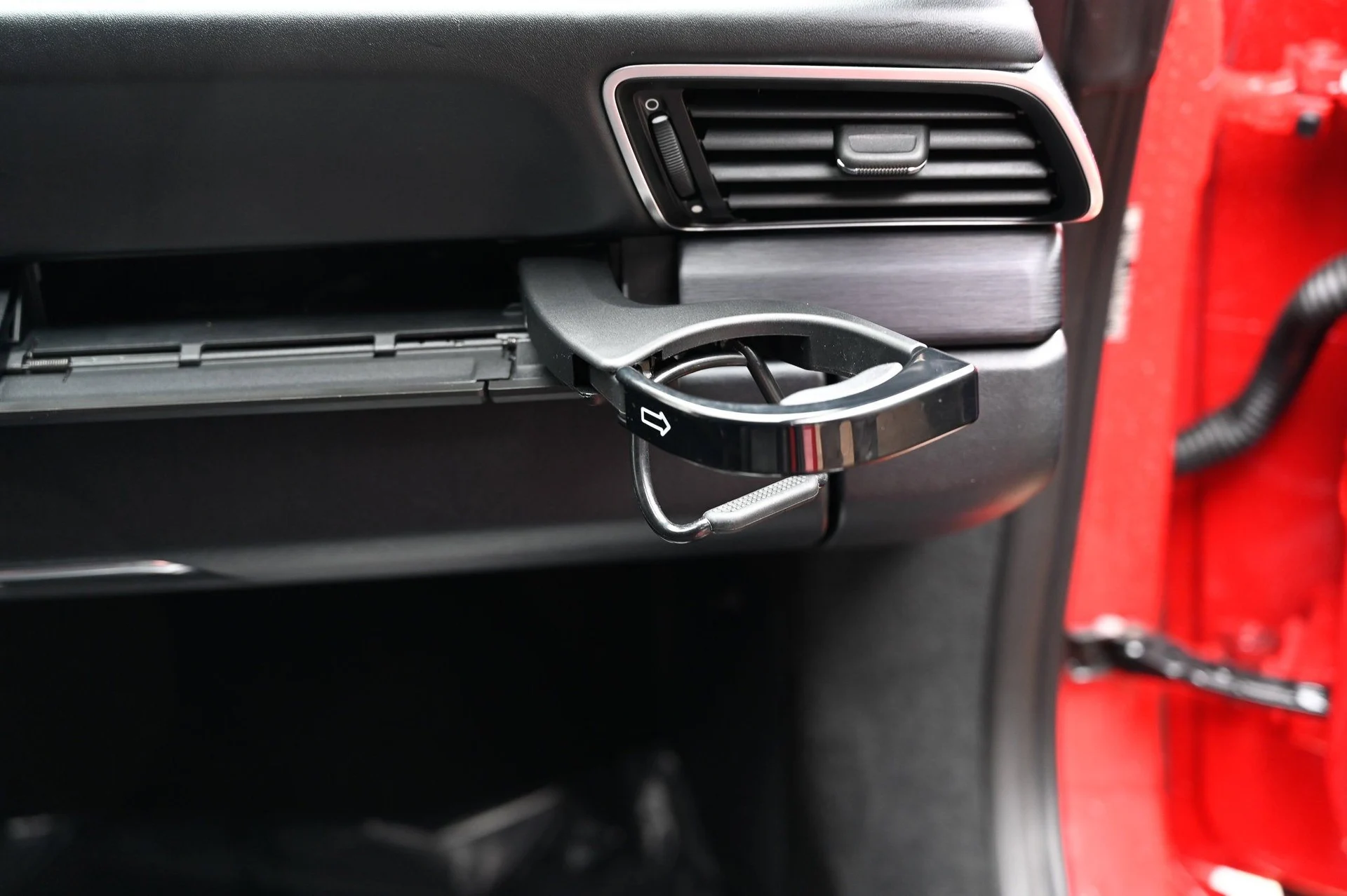 mph044_738561302_cbd00843bbc54b57b9fdd524bf5817bc_3068a6975d