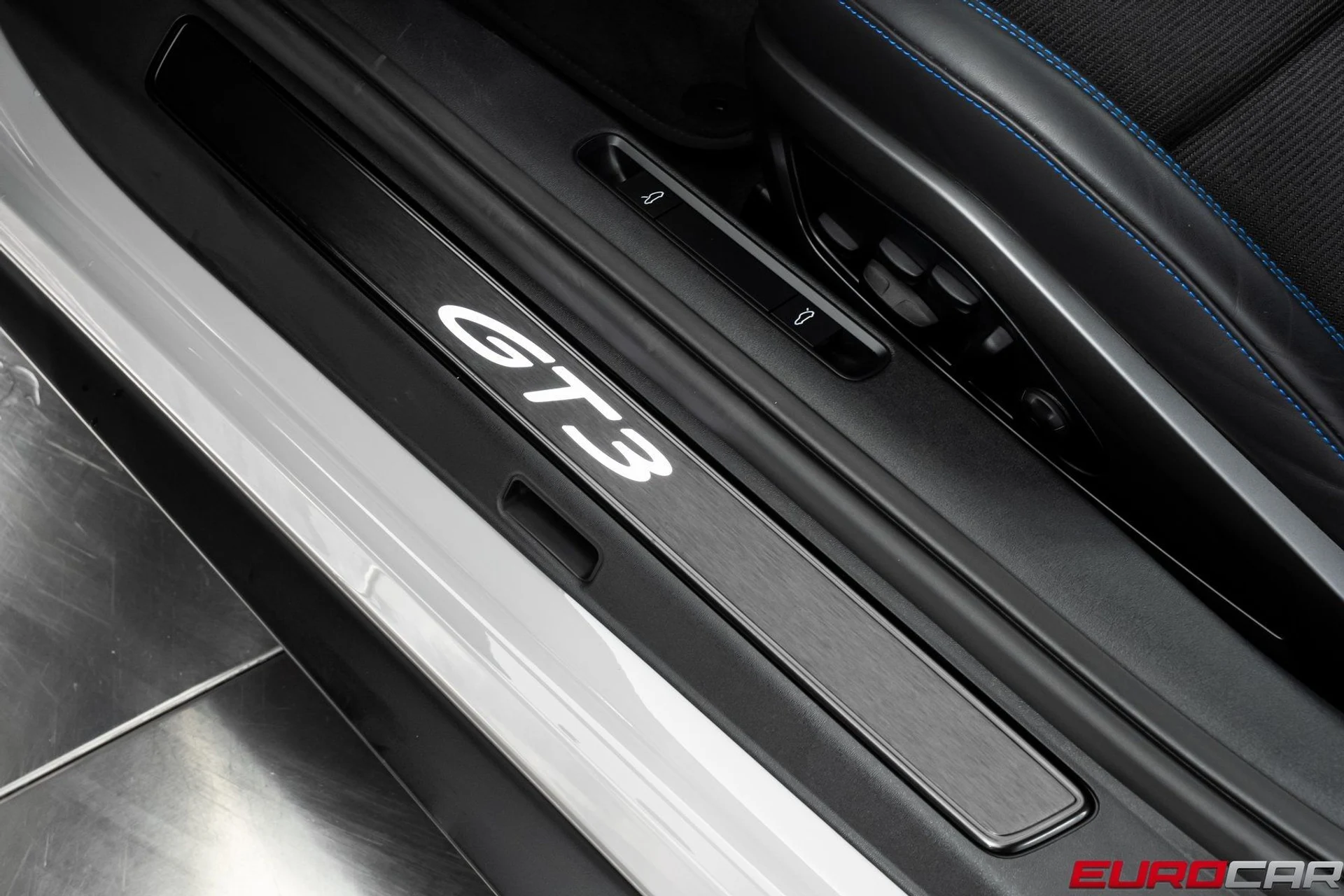 mph044_740654663_image_45_943541c19b