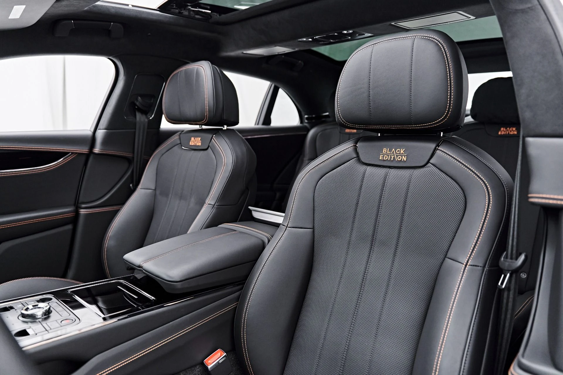 mph044_745177082_Used_2025_Bentley_Flying_Spur_Black_Edition_1790368095_3f2b5e6a24