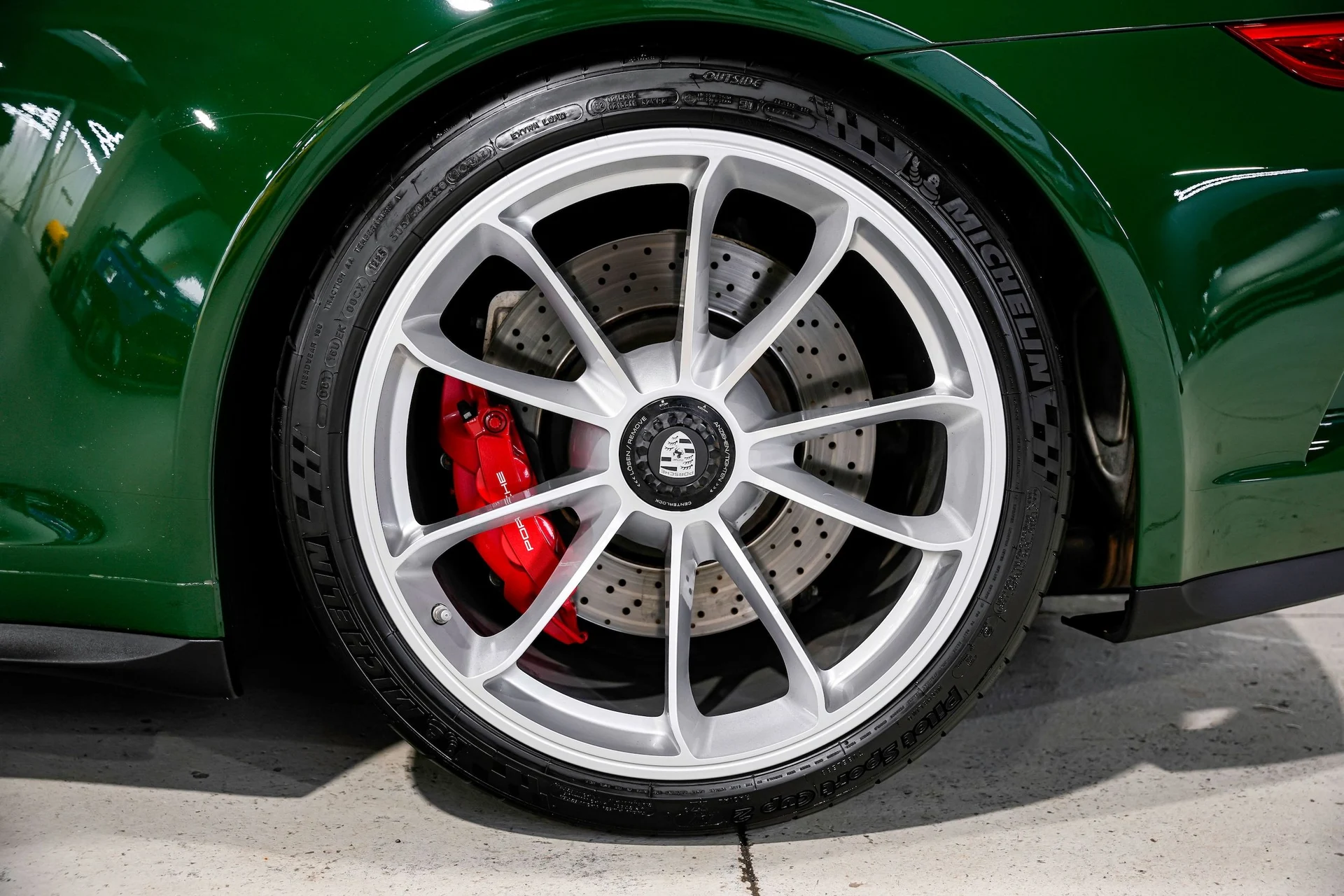 mph044_745337761_2b7837d11b6b9b75e05d8de8496ee39dx_e950e945fa