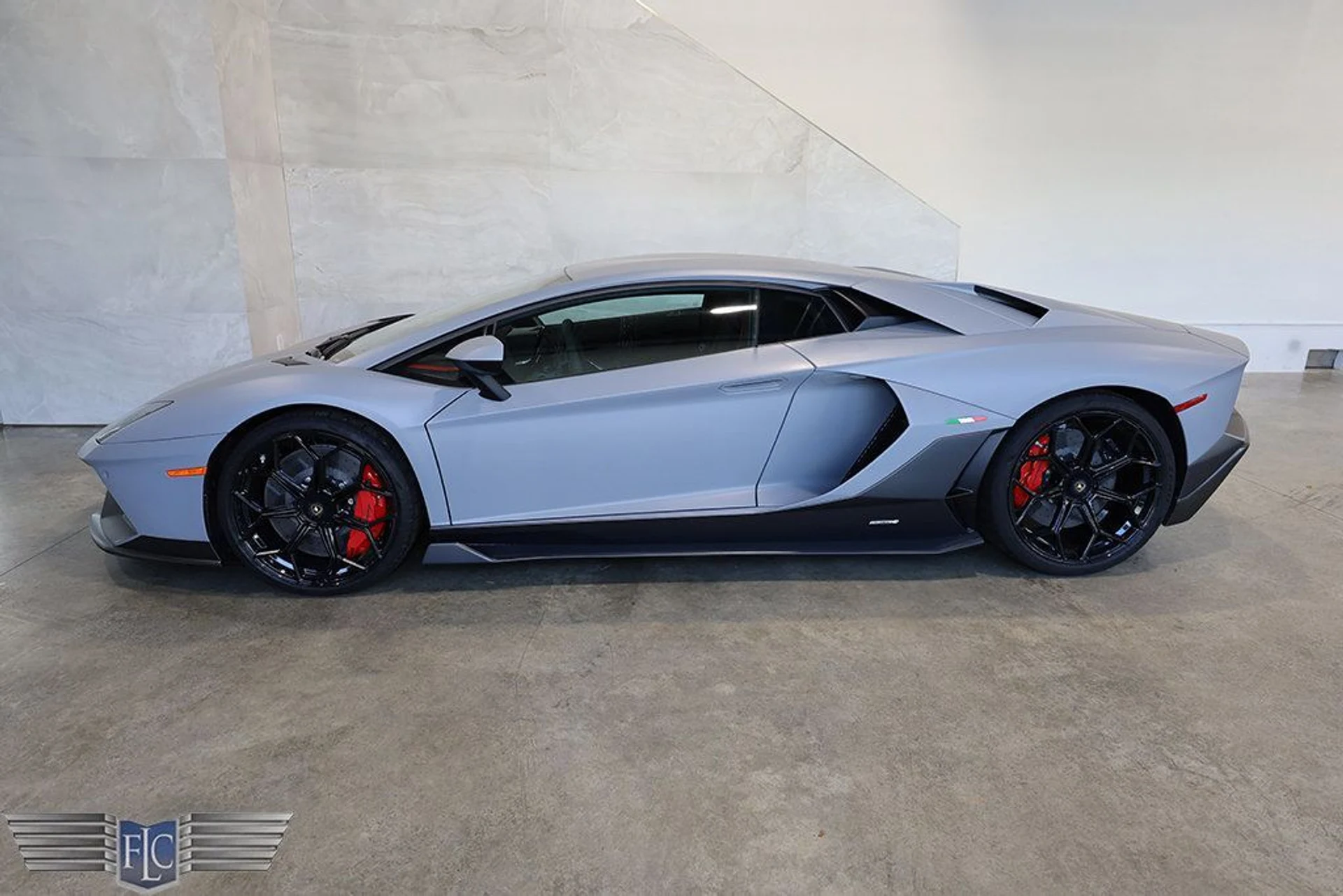 mph044_747777963_used_2022_lamborghini_aventador_lp7804ultimaecoupe_9689_22906209_45_1024_8fabd252c5