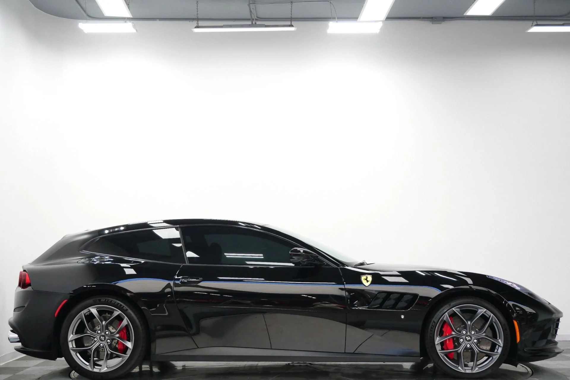 mph044_750646942_Used_2019_Ferrari_GTC_4_Lusso_T_Leather_and_Alcantara_Interior_Heated_and_Ventilated_Seats_1786464886_e95bef6a0c