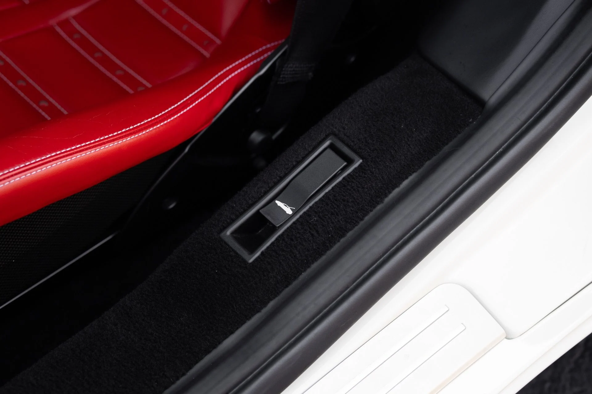 mph044_753677069_Used_2021_Ferrari_F8_Tributo_1763762778_c8ab574053