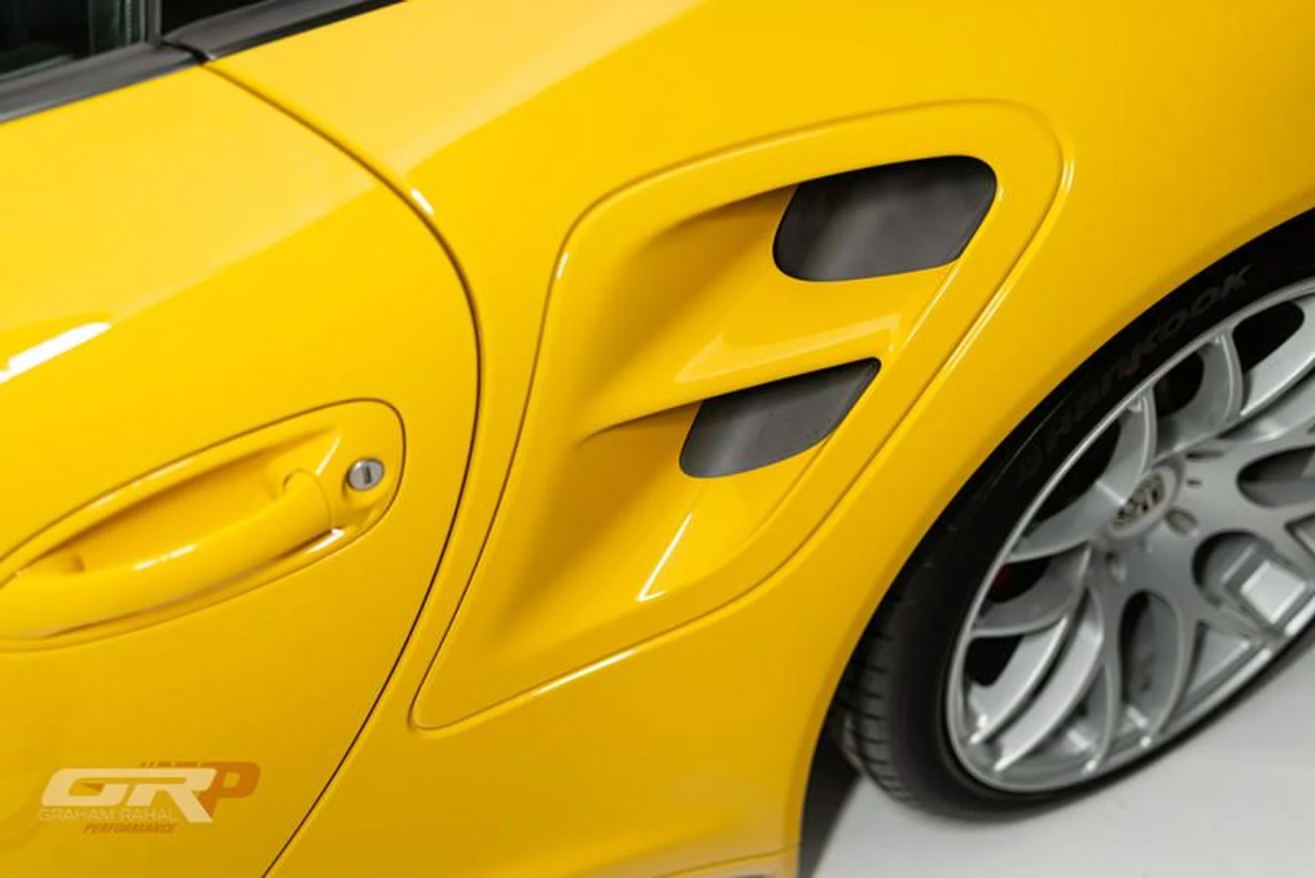 mph044_758547274_1588_EBE_6_2_E21_4_AFA_9164_1_FF_603878654_ed4cb64a45