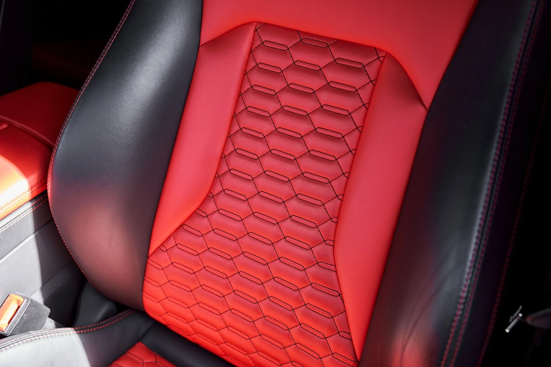 mph044_759800498_Used_2021_Lamborghini_Urus_1771987865_8194ac0dae