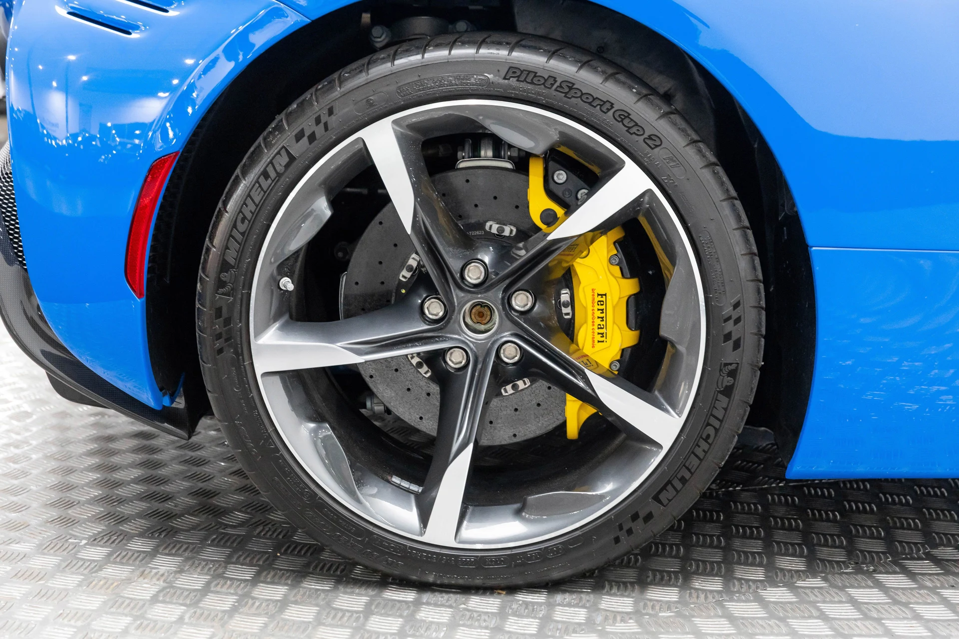 mph044_766476307_f0fe9d30652e41f9a51f4c980bd31ca1_e5d5a15108