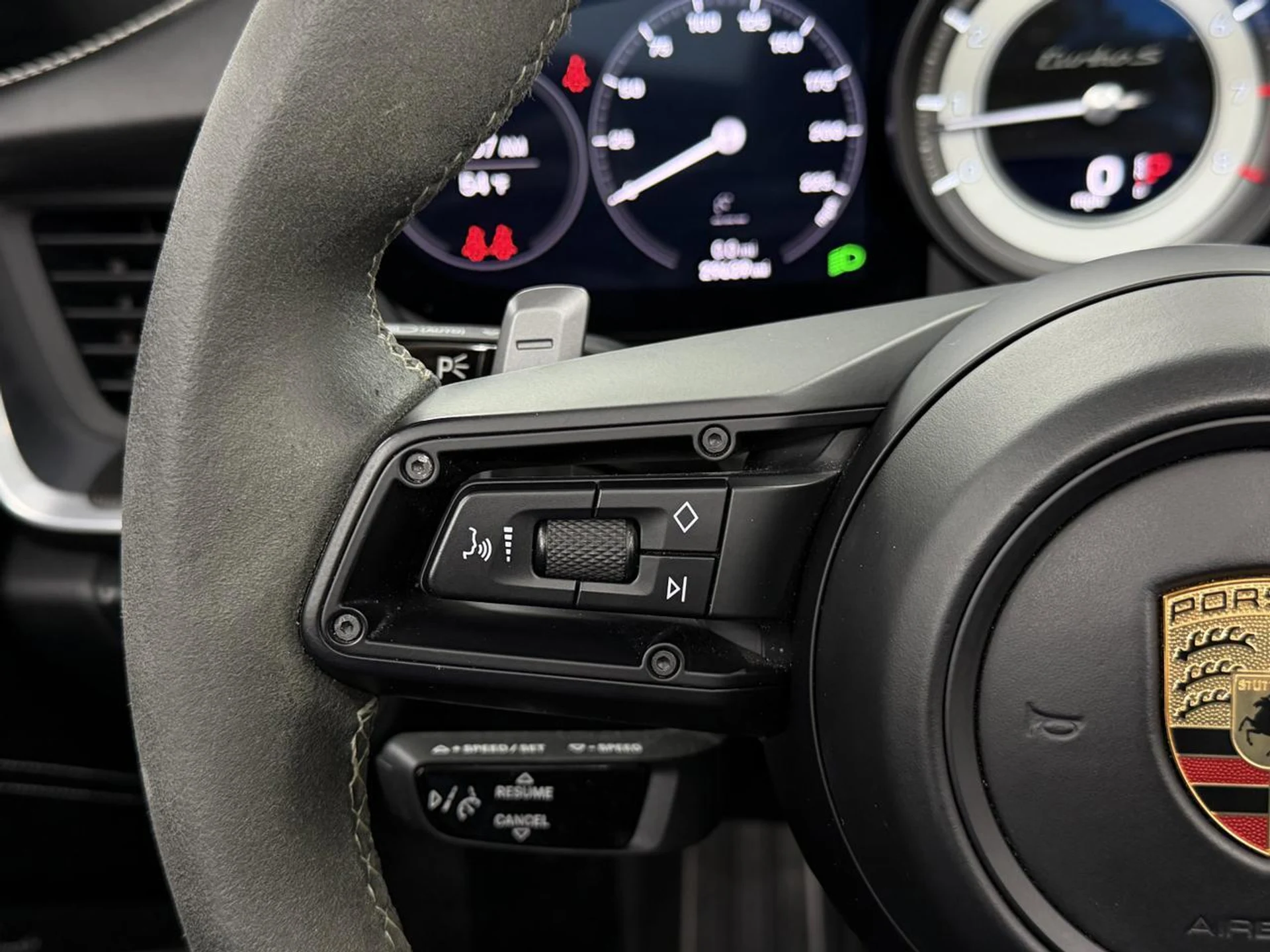 mph044_769404317_f138b71ade26d5b7e5a19ff48ac88b2a_fb40c9a907