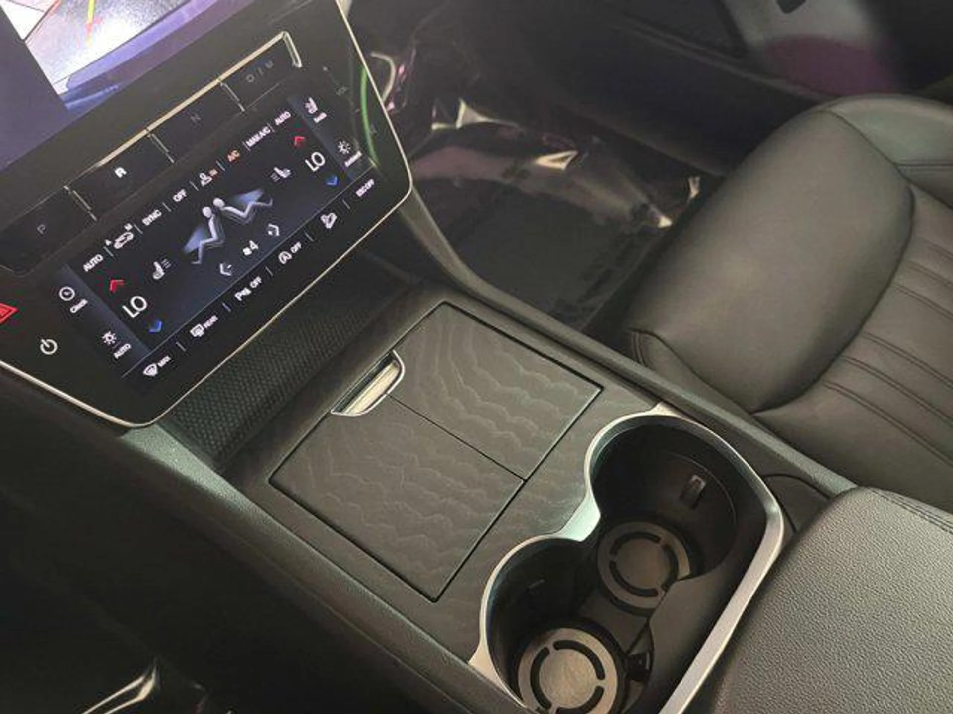 mph044_771822945_2_G_Ne7_I_Qsl5_t_ROT_Rf_2_So_O_Ss_AXI_d3ce23c9eb