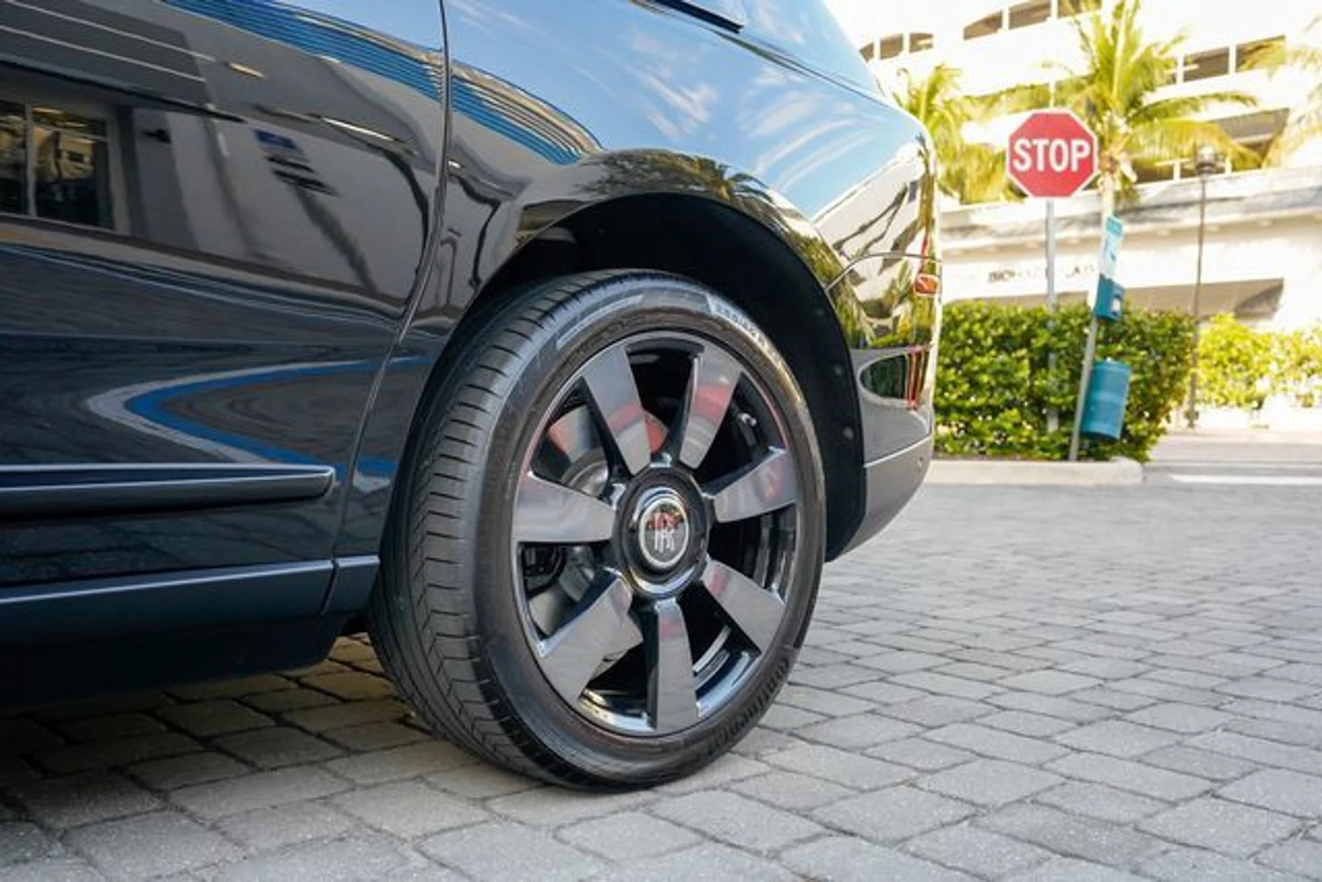 mph044_789320178_22982651_45_d9142249c9