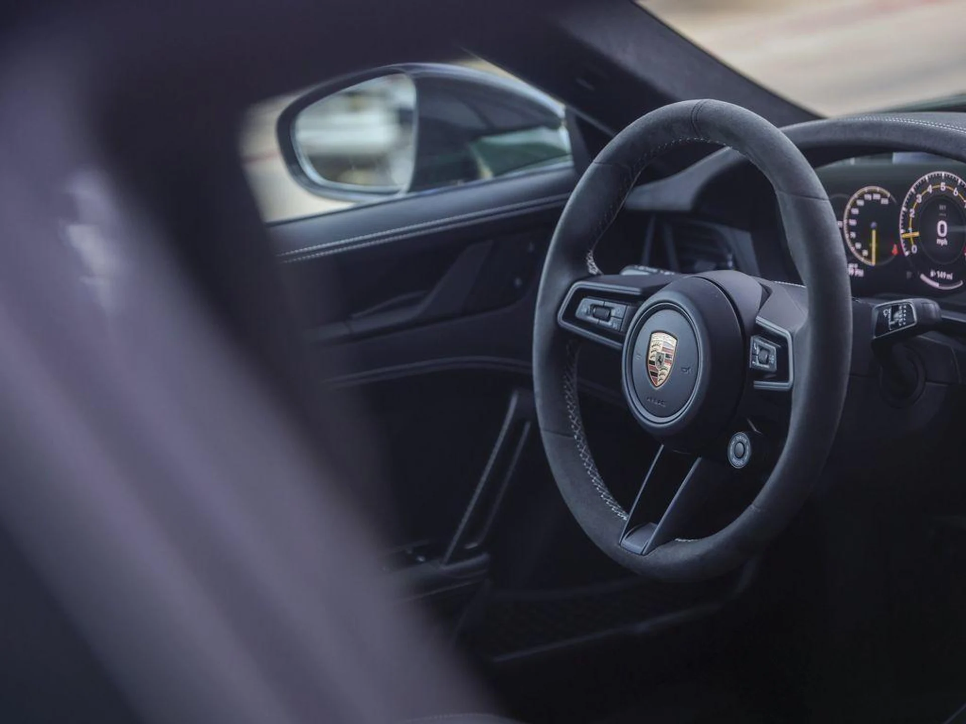 mph044_793055801_C_Sj_Dp_AFZ_Eg_GE_4_M_B0_QG_21f_CS_7_VY_0a2542defe