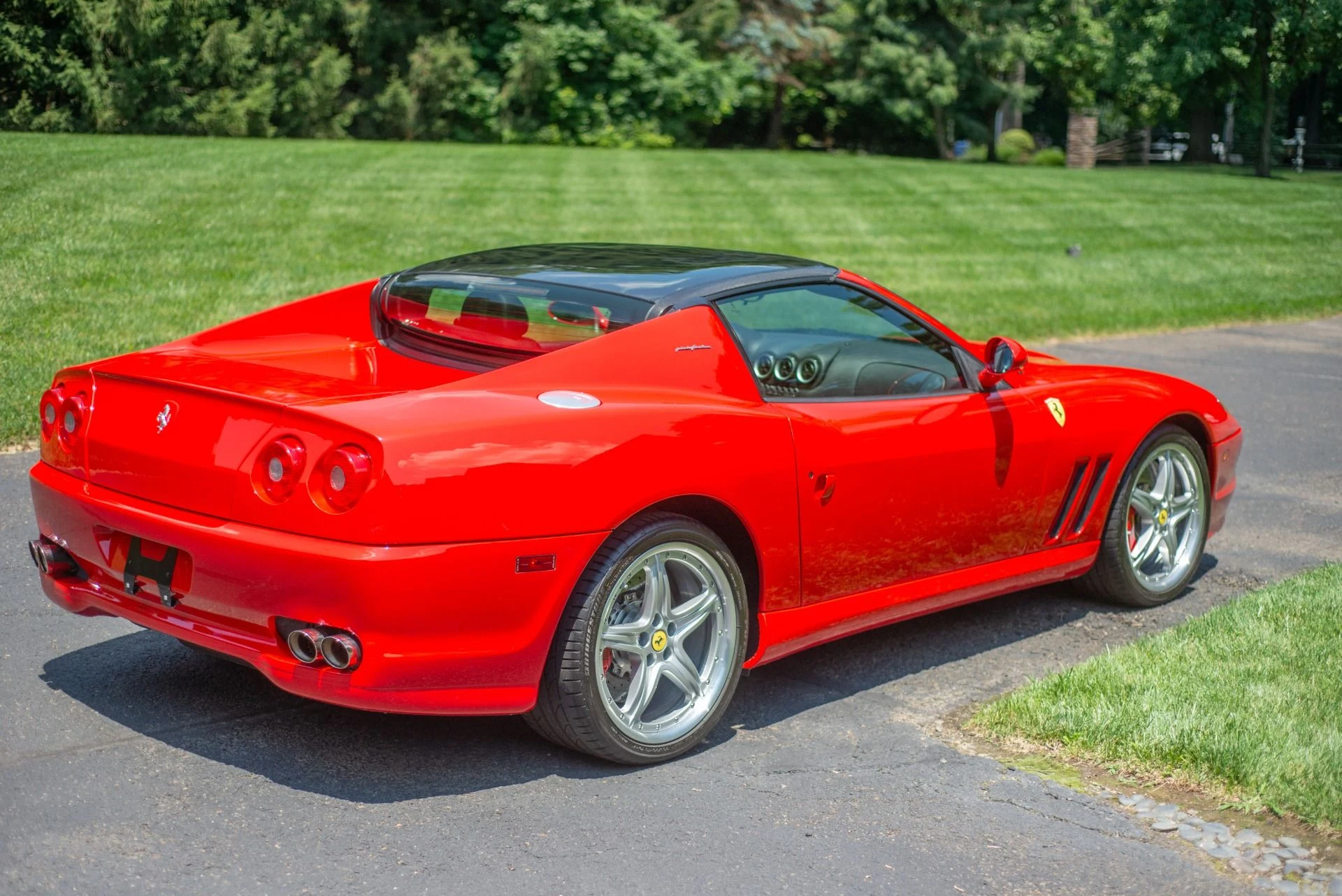 mph044_7931034_Used_2005_Ferrari_Superamerica_575_M_HGTC_1782836324_a90fcbc6c6