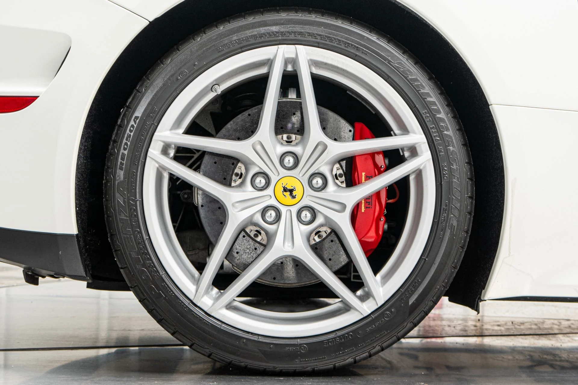 mph044_802641463_Used_2016_Ferrari_California_T_257_K_MSRP_Ventilated_Seats_Carbon_Fiber_Driving_Zone_1790094264_7f2f9b3345