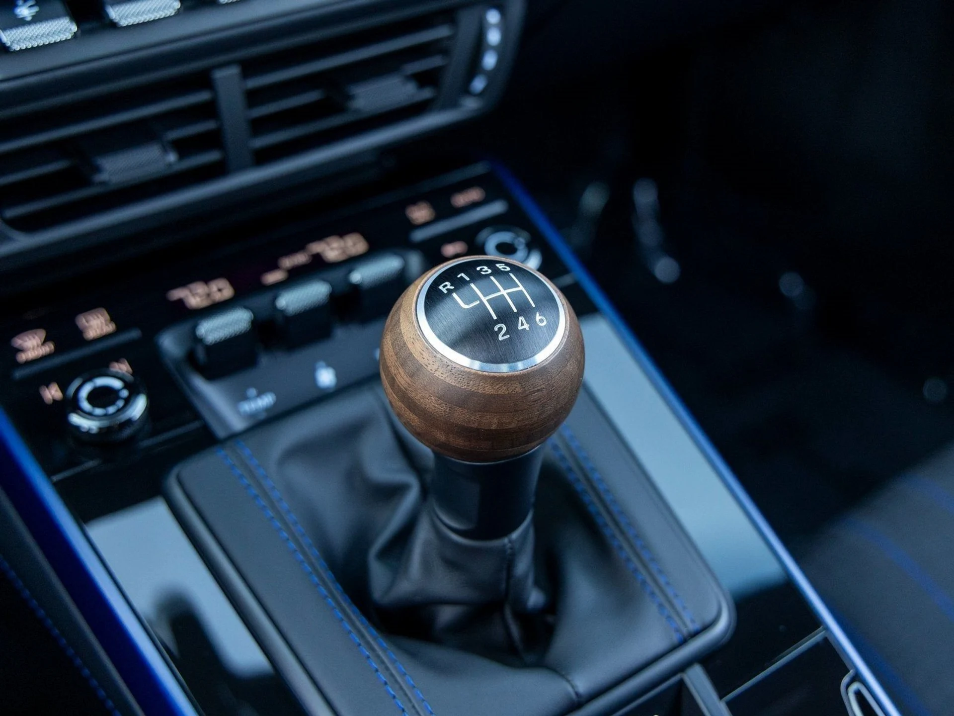 mph044_80409461_45_a2d6503791