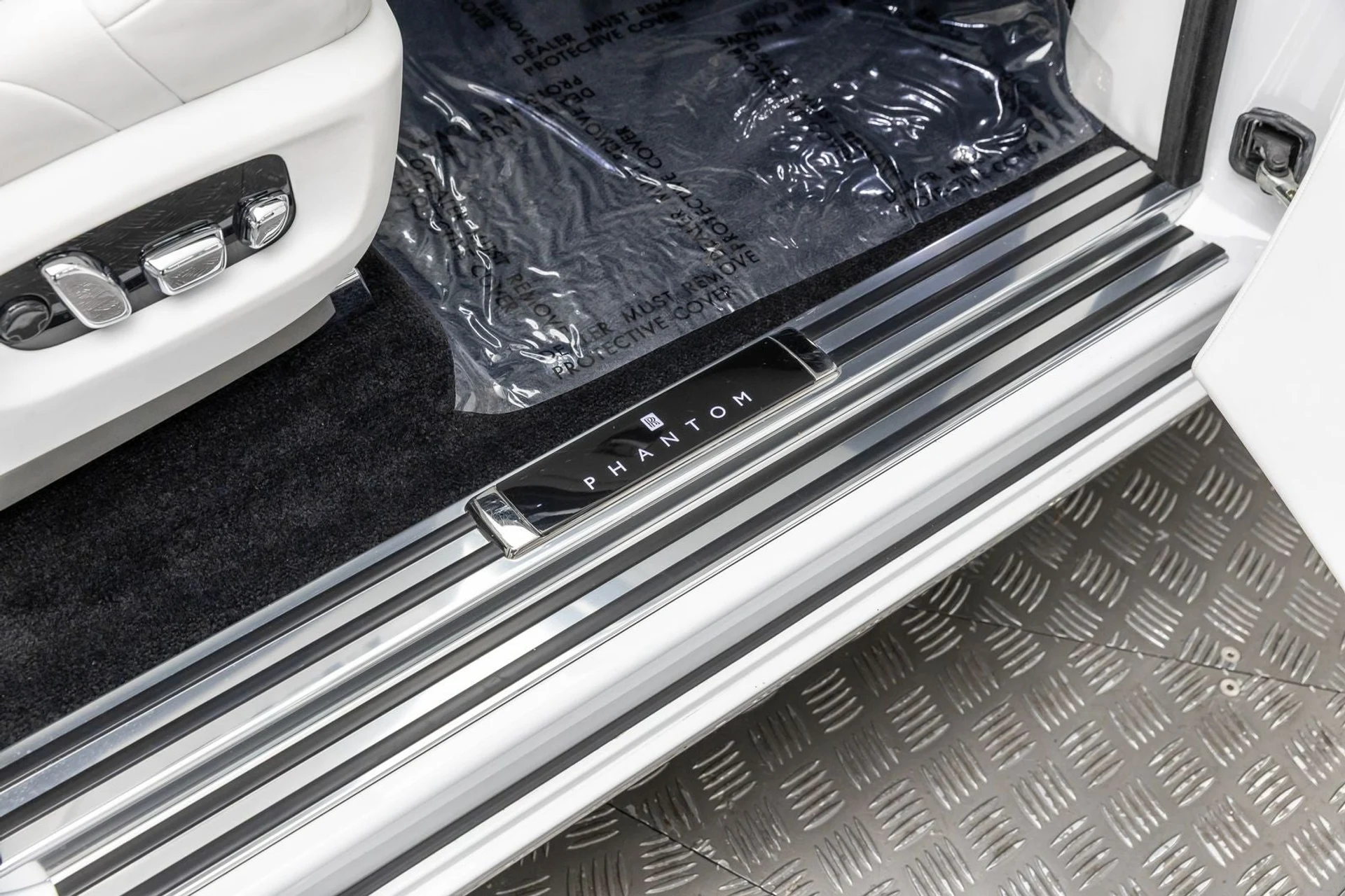 mph044_808485937_45_6b567e5e7b