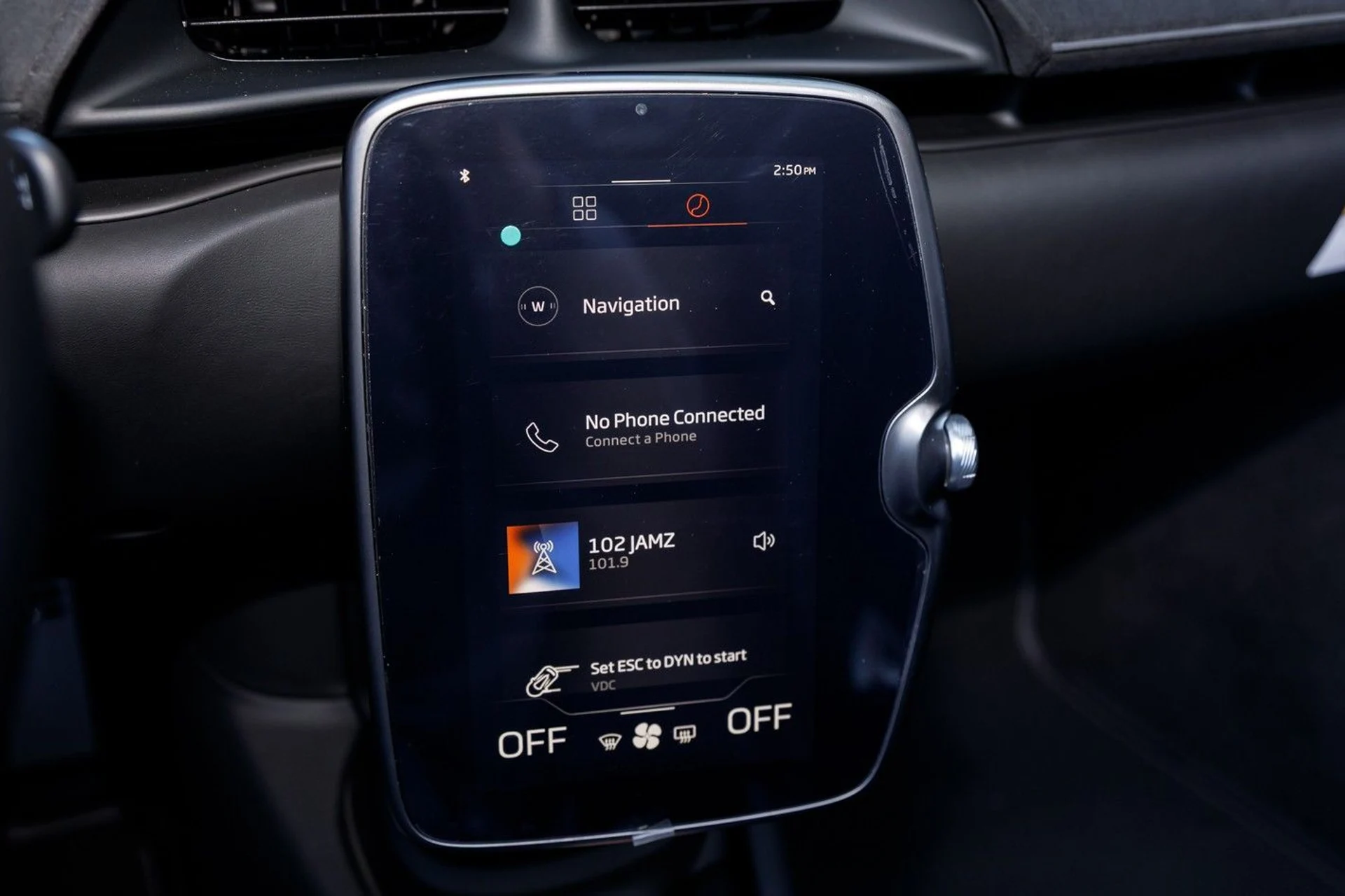 mph044_813368872_652_p45_l_f642c4a788