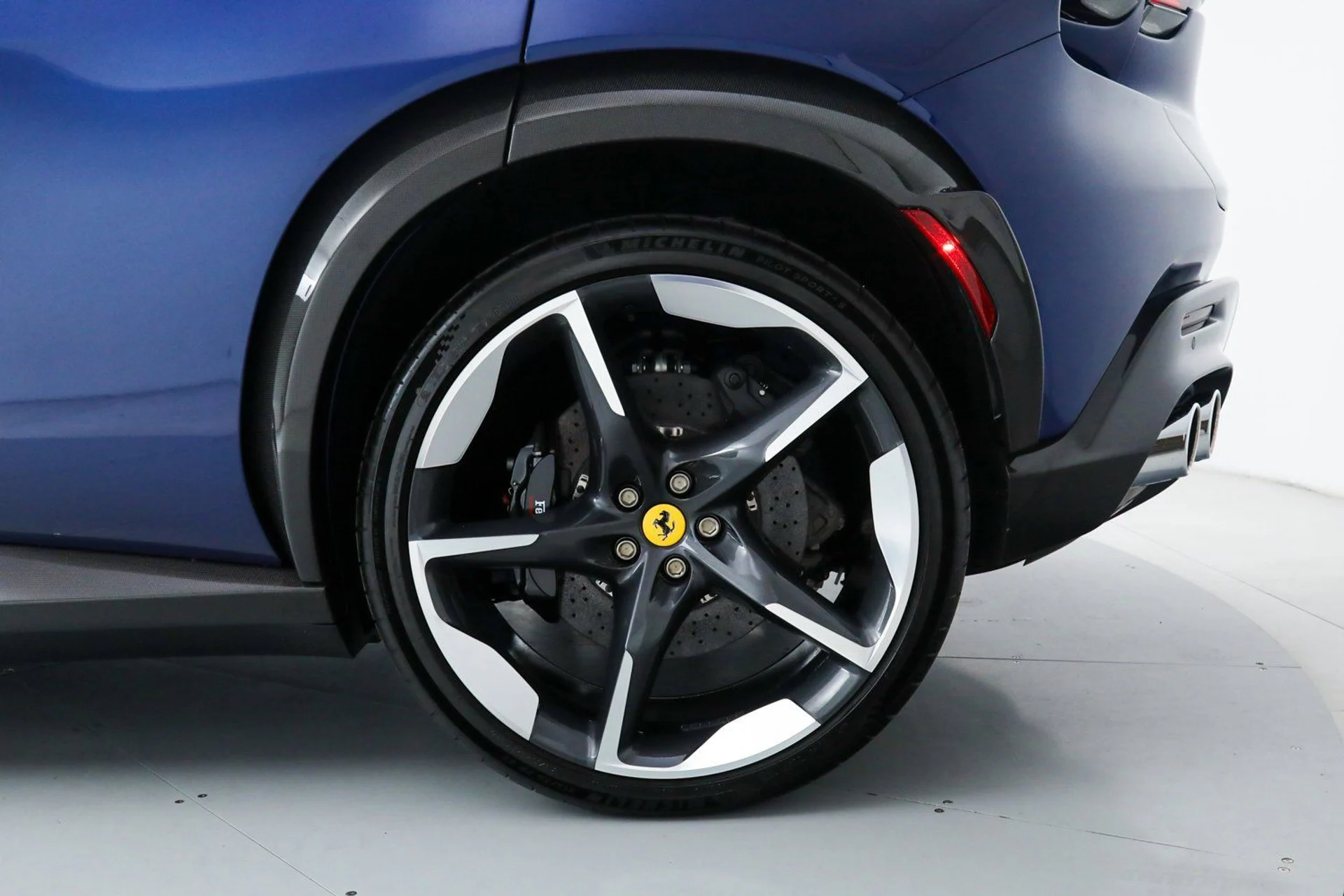 mph044_82089198_d2871f495b189dd198ab2178ee49e7bf_2ccd594db4