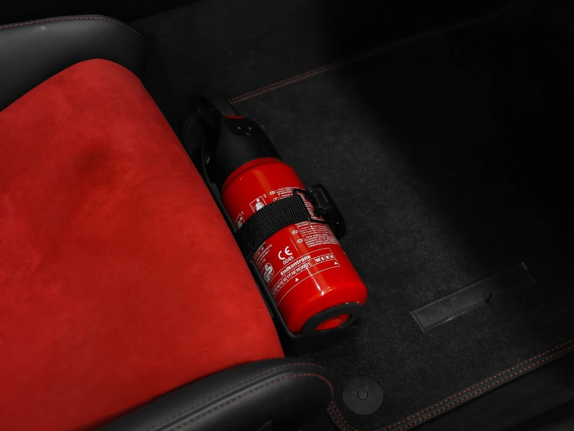 mph044_82878386_45_11bd08b857