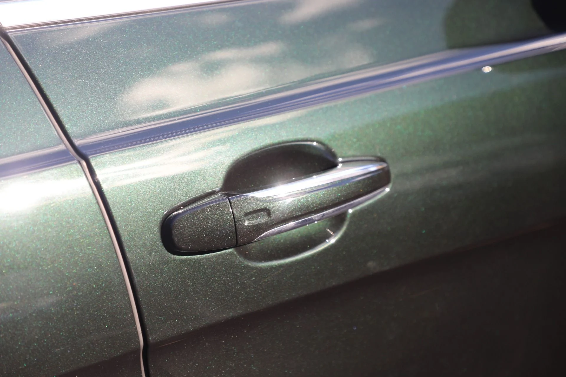 mph044_830013040_Used_2024_Bentley_Bentayga_EWB_Azure_V8_476394f876