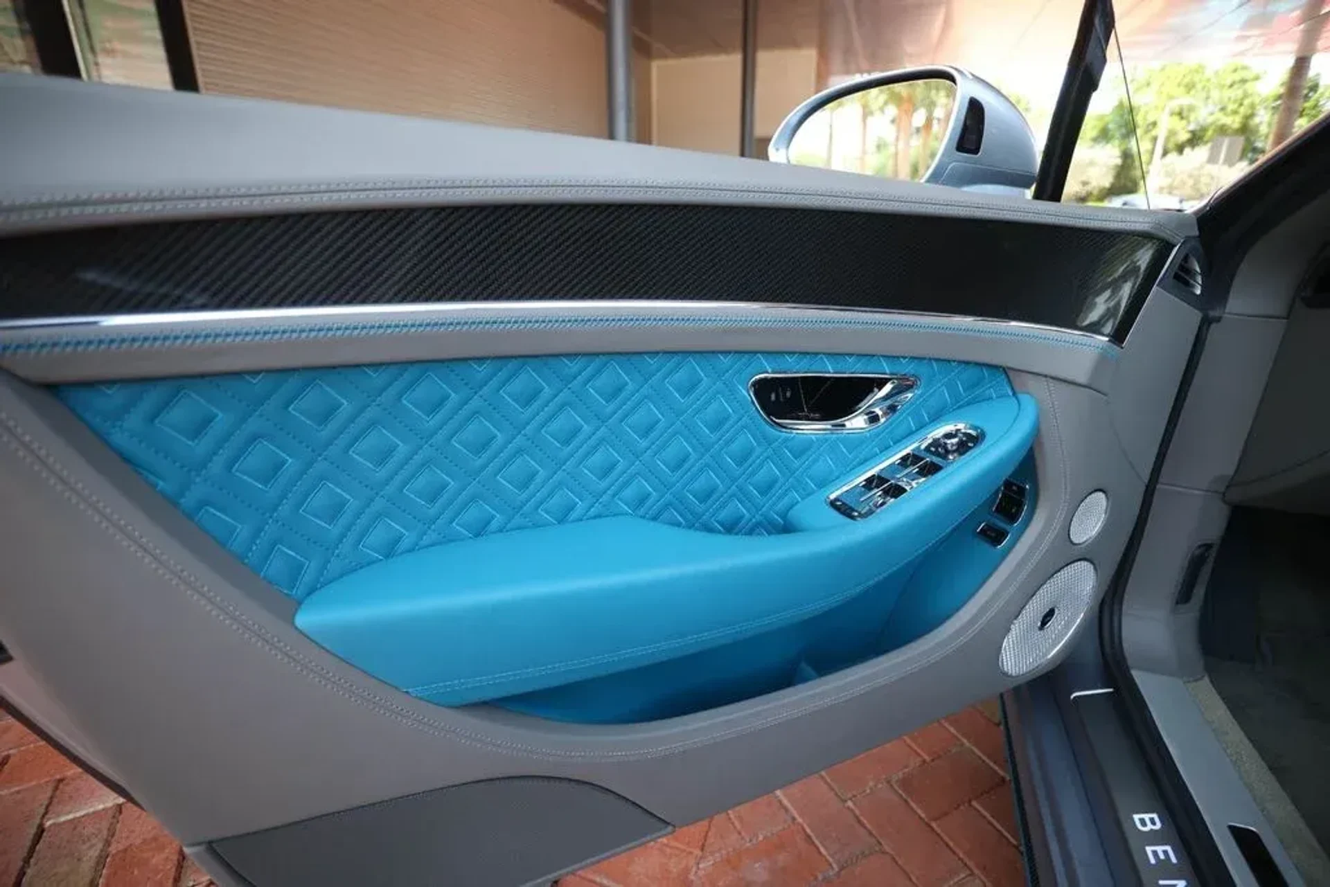 mph044_830667348_c0b8eee5aad6f5a586f5a2141f81ae15_297be62189