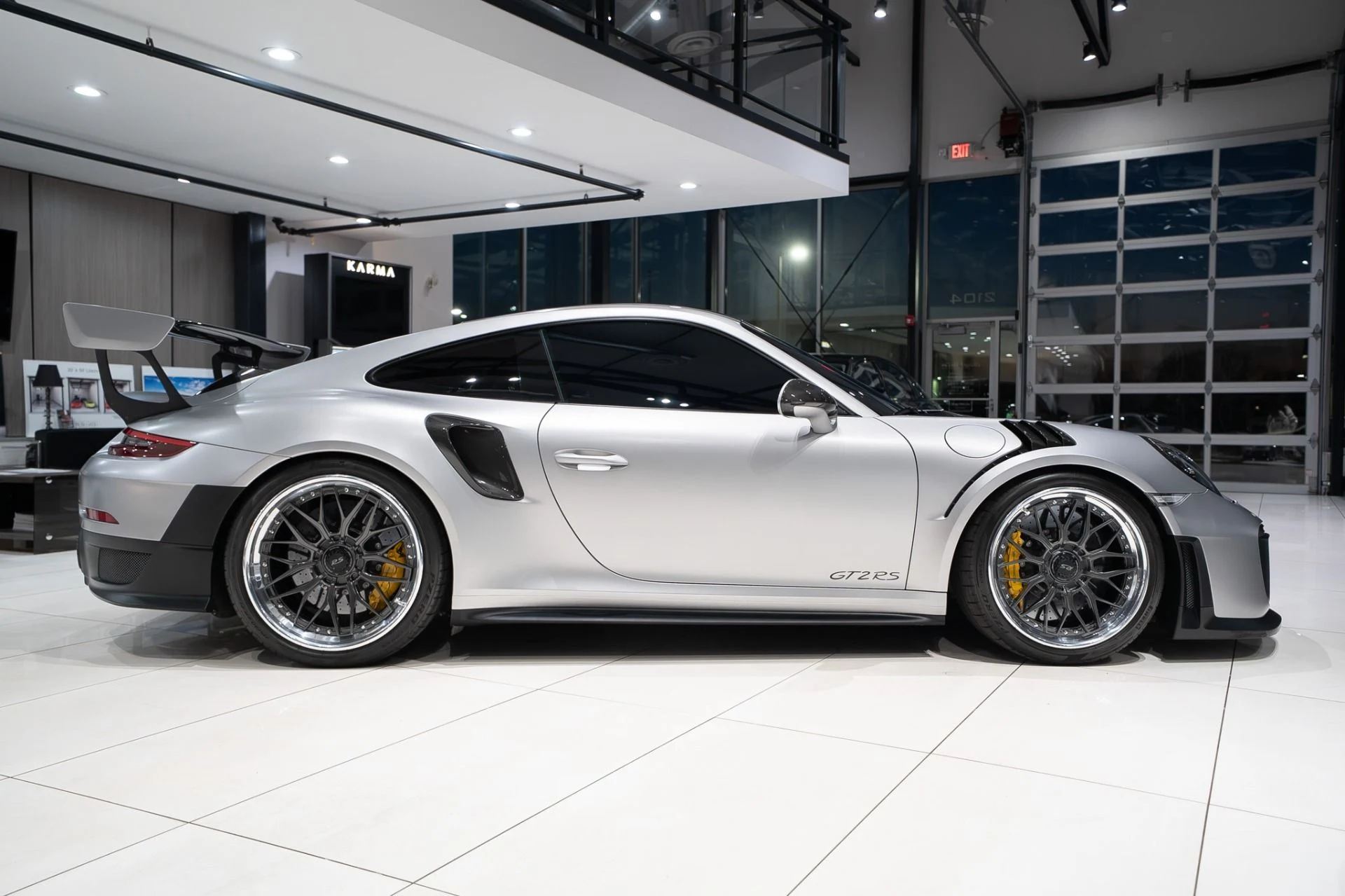 mph044_834712757_11863_p45_l_ce55eea4b7