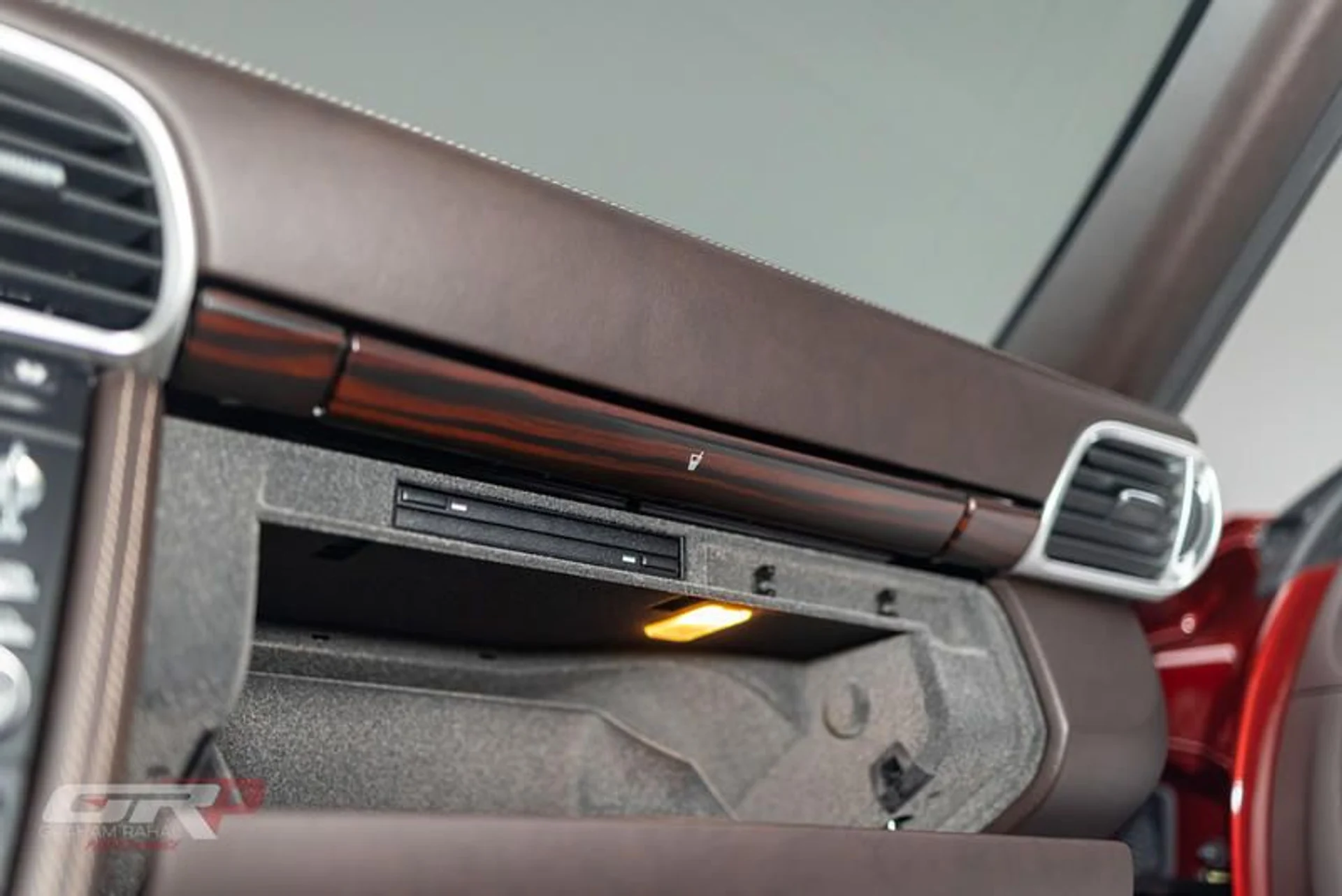 mph044_841630517_D911_D1_A5_FC_36_4416_8656_9_F66671283_F7_9421923e22