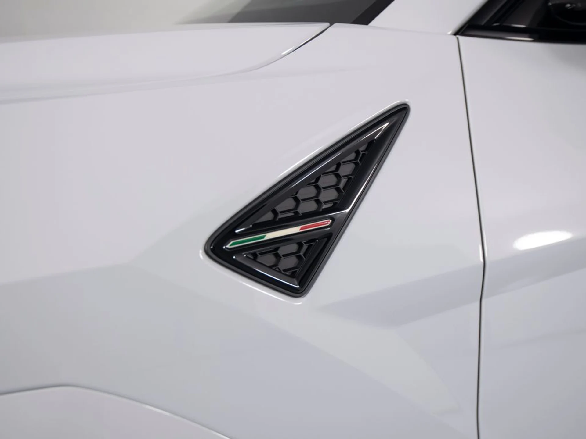 mph044_842144342_39c73bff5c19957c260cb5d838f5a9ccx_6822cf71ed