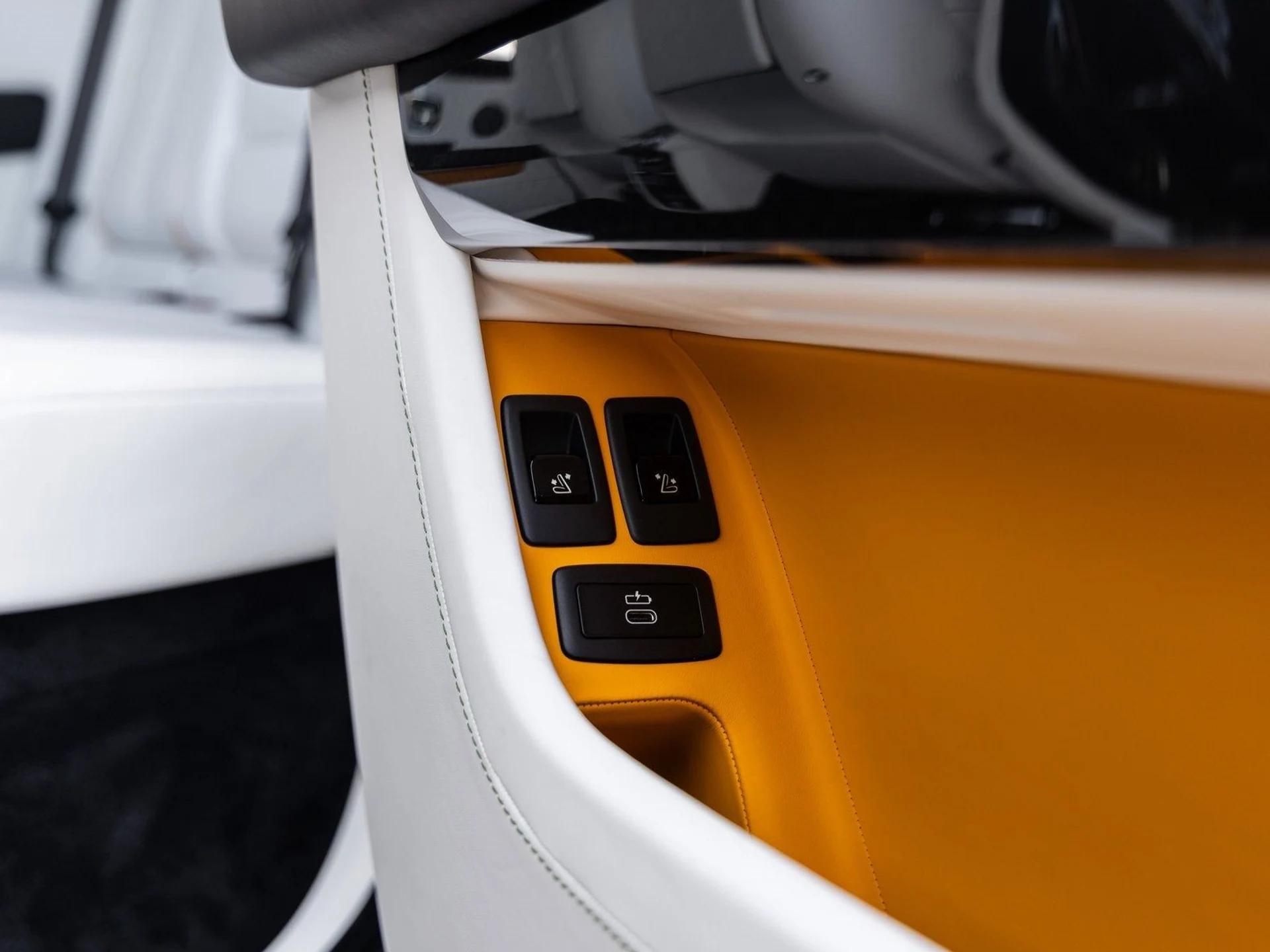 mph044_865036556_45_40adaf8141