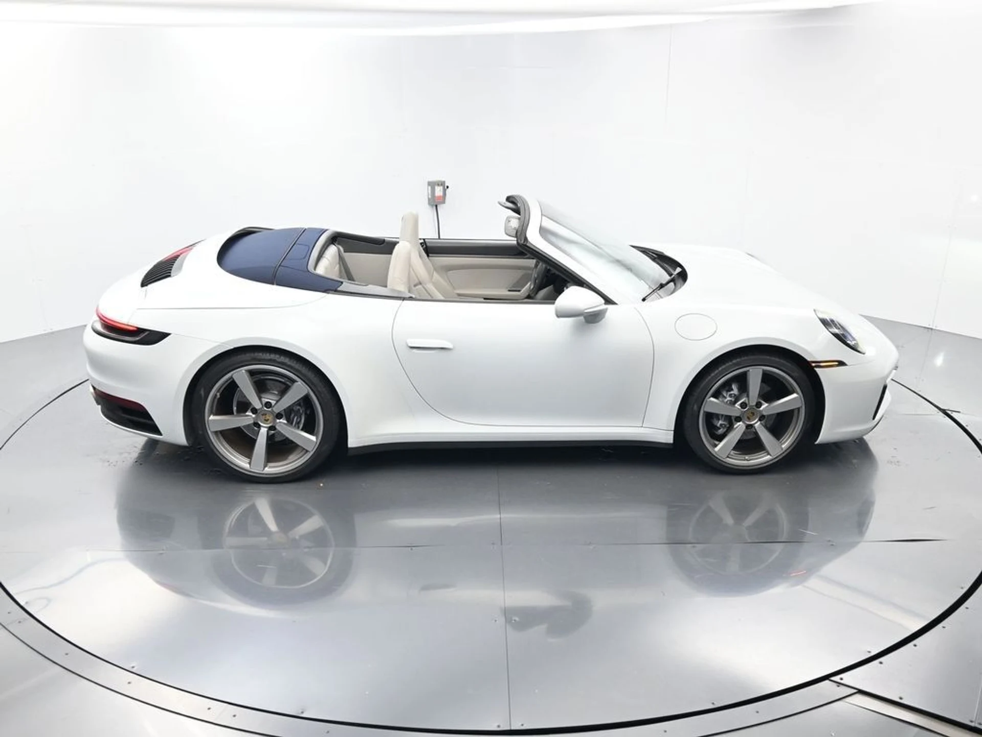 mph044_873497393_3313f1f77decb6b73ec2ba18117b13e7_9548de264e