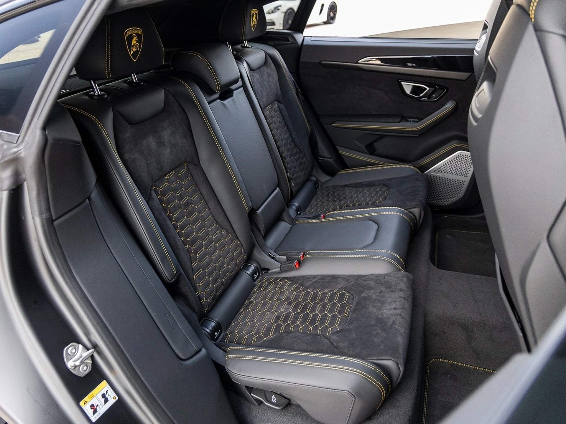 mph044_876570345_45_6d9b191cb8