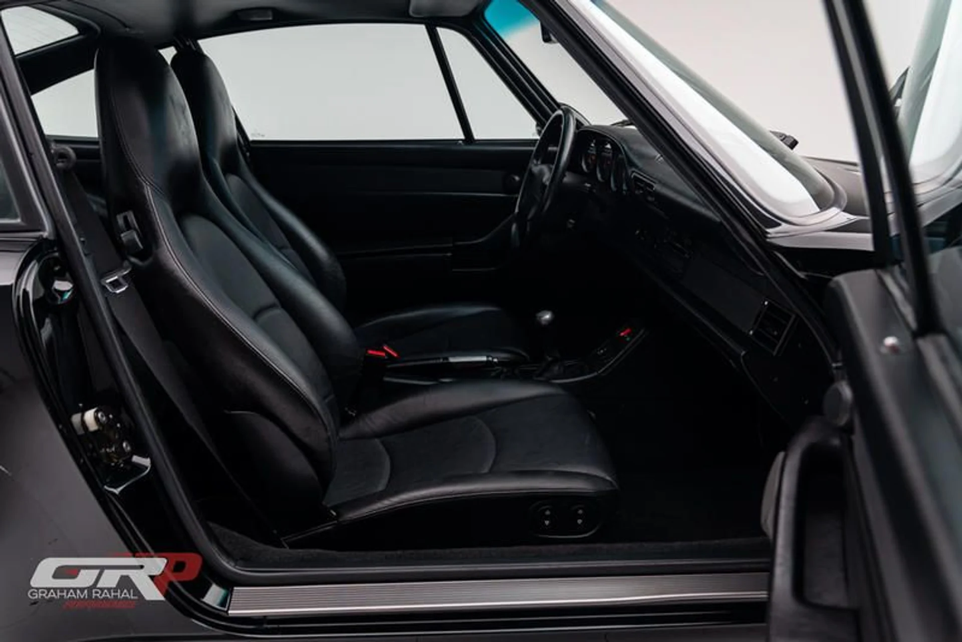 mph044_882238593_584_DC_979_E54_B_4_AE_2_911_D_F4195_B88_A76_E_3ef8021590