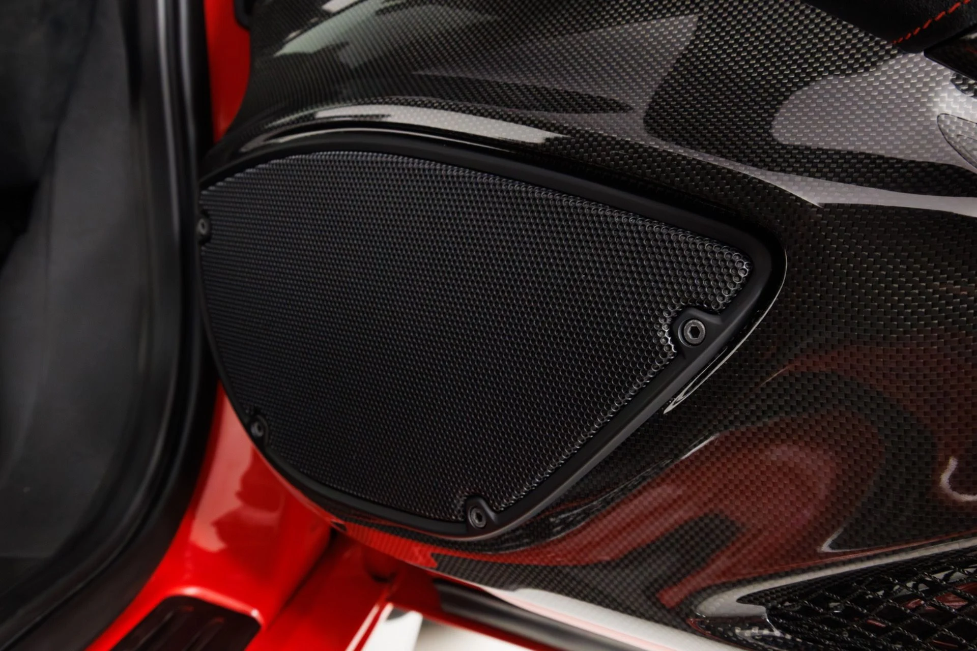 mph044_88900429_Used_2020_Ferrari_488_Pista_1775511009_99f85bc926