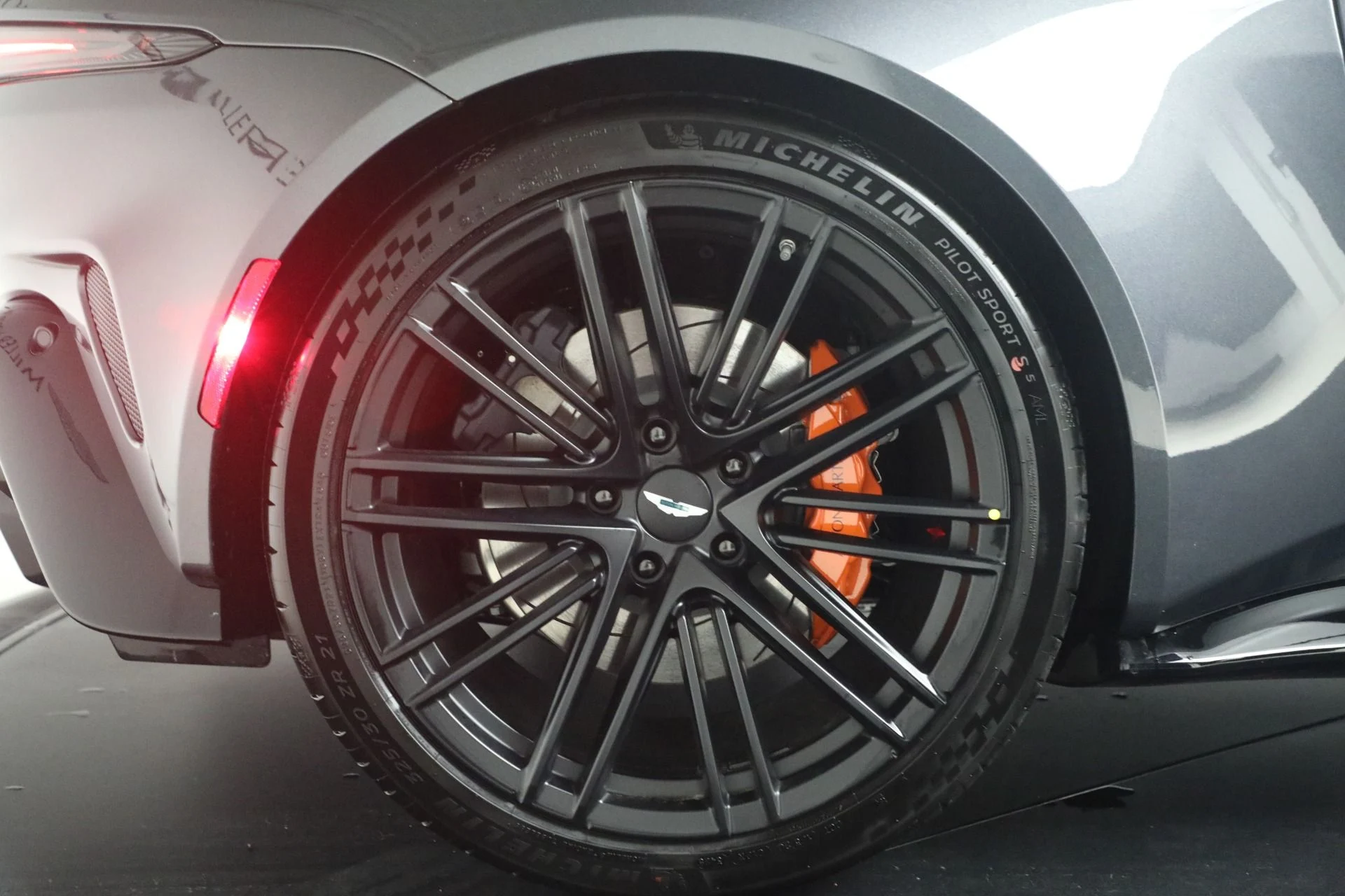 mph044_903577015_New_2026_Aston_Martin_Vantage_S_Roadster_1774535973_d95bf73bd8