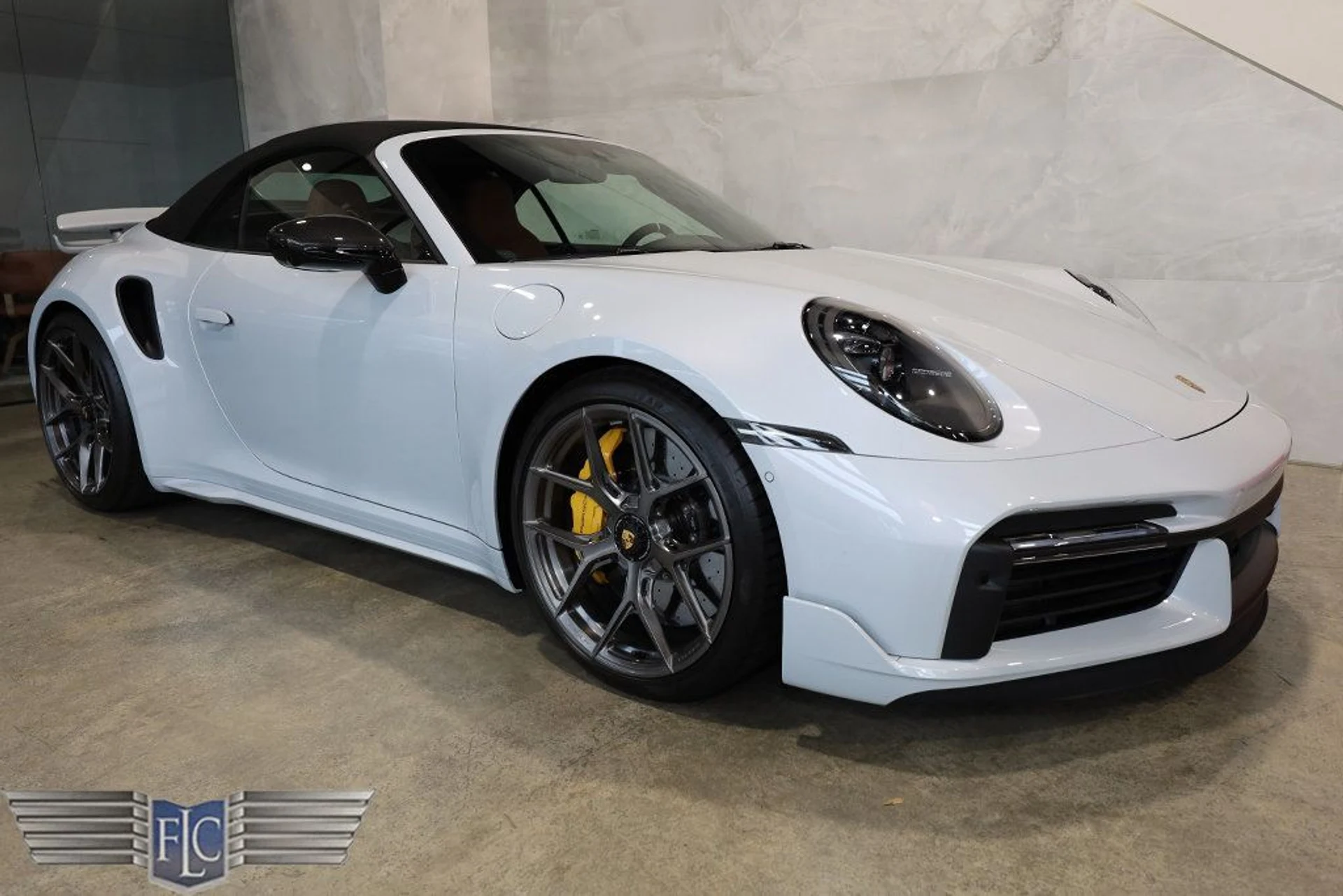 mph044_904003727_used_2025_porsche_911_turboscabriolet_9689_23038395_45_1024_34dda5699f
