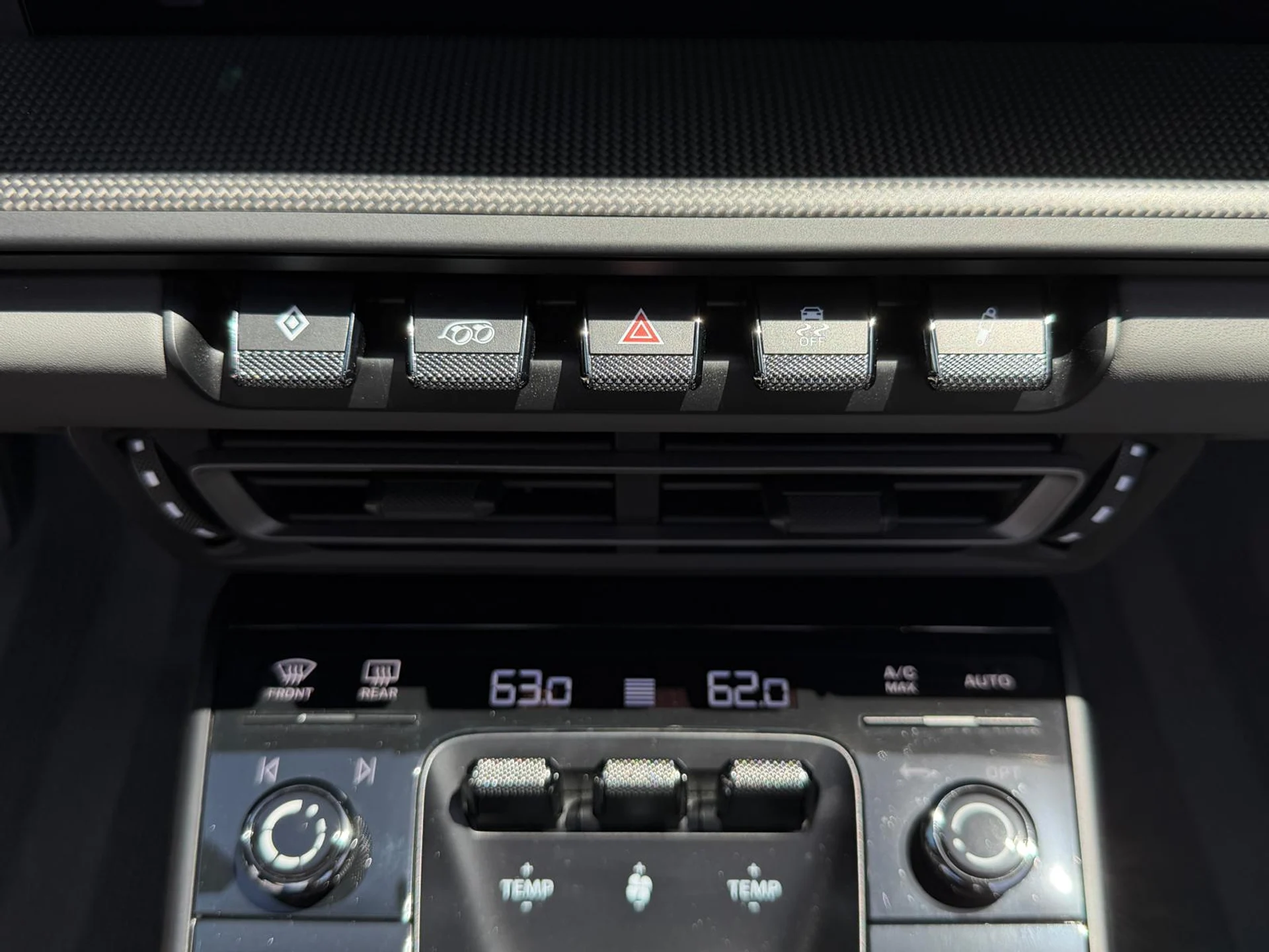 mph044_916315810_Whats_App_Image_2026_04_06_at_2_35_46_PM_41_96dde89f74