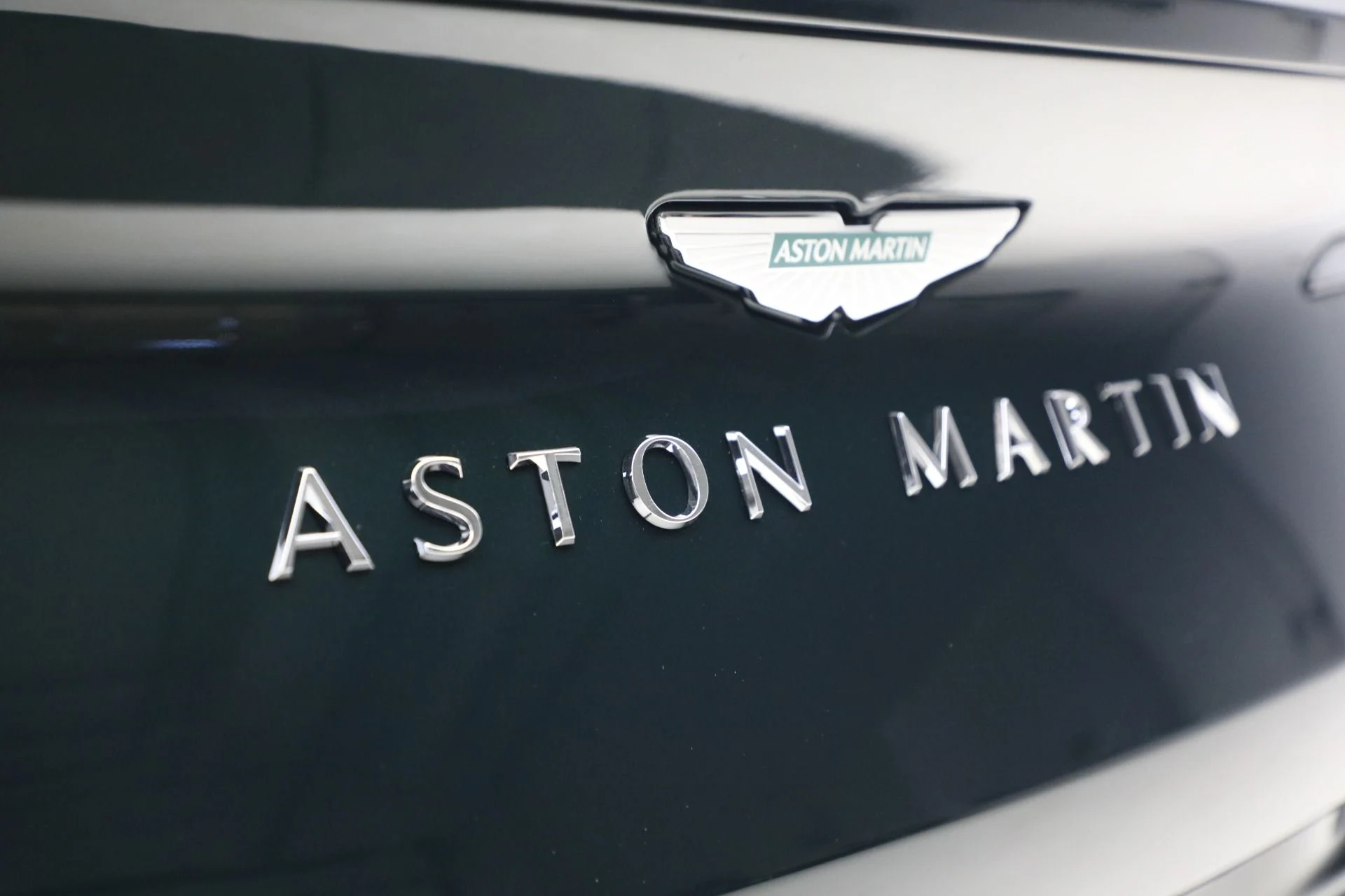 mph044_923193142_New_2026_Aston_Martin_DB_12_Volante_1769621875_94aff1bc6a