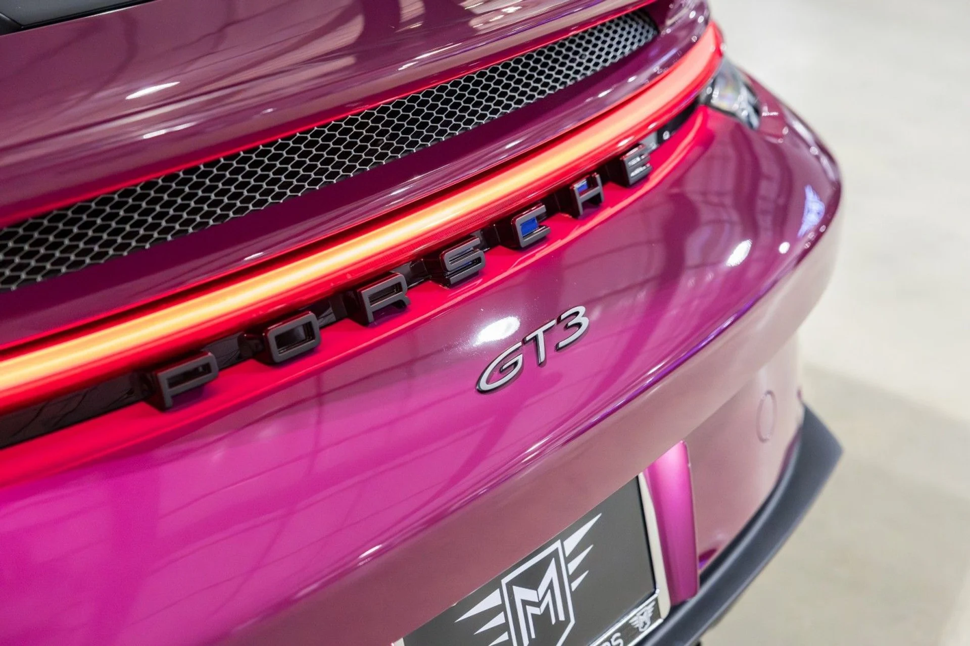 mph044_925537636_Jw_c95ed2b6dd