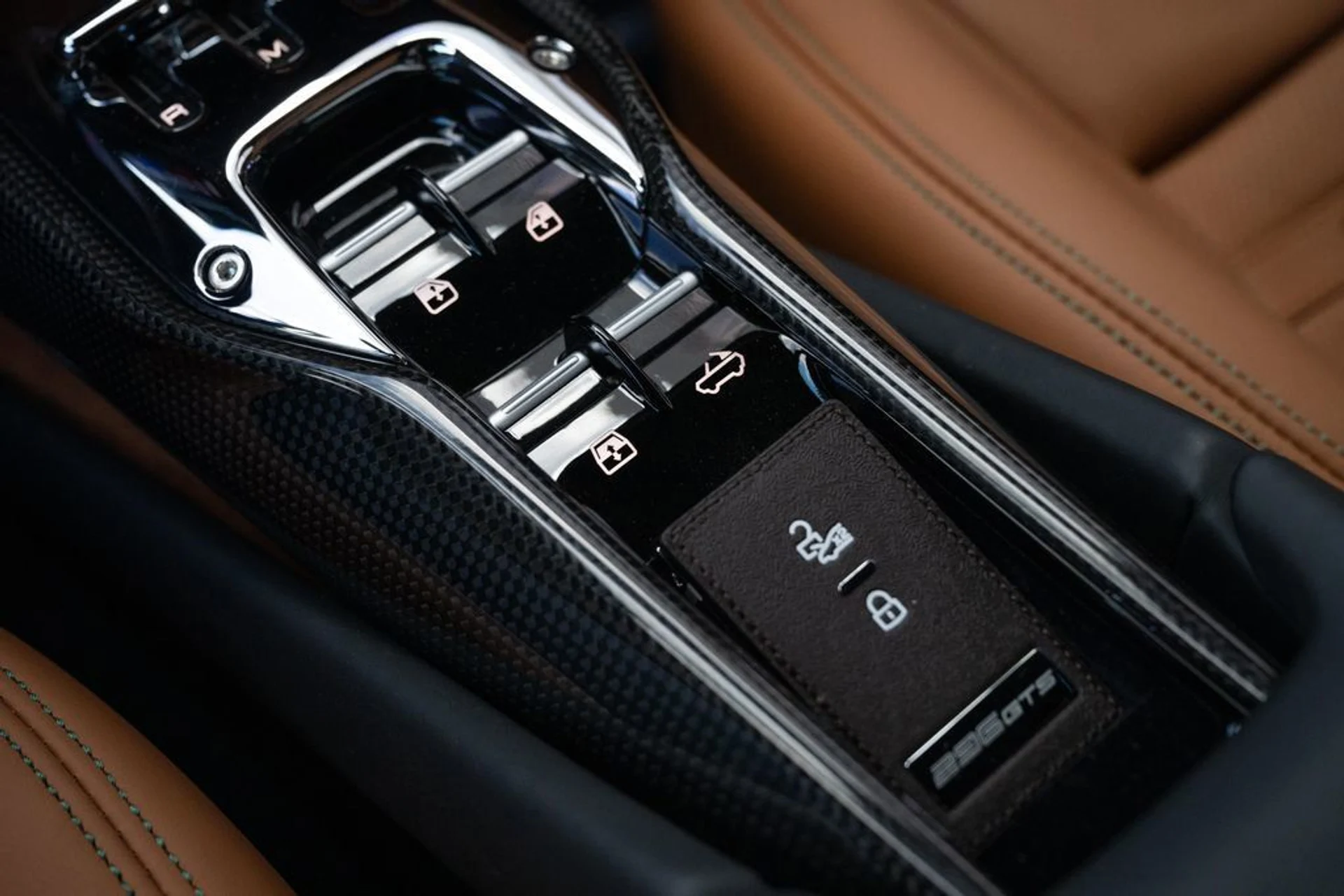 mph044_943236832_49c096f9edbd4c87b919bfd5d6b0279f_55035d811a