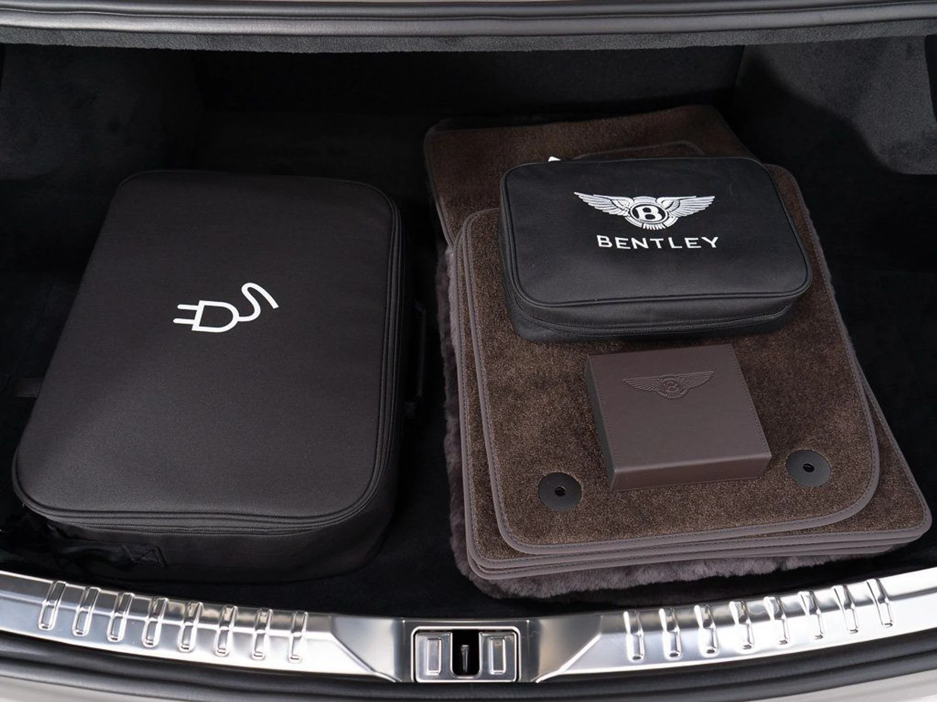 mph044_950026877_fec6458769b7b1a4319c34a612746199_674311135a