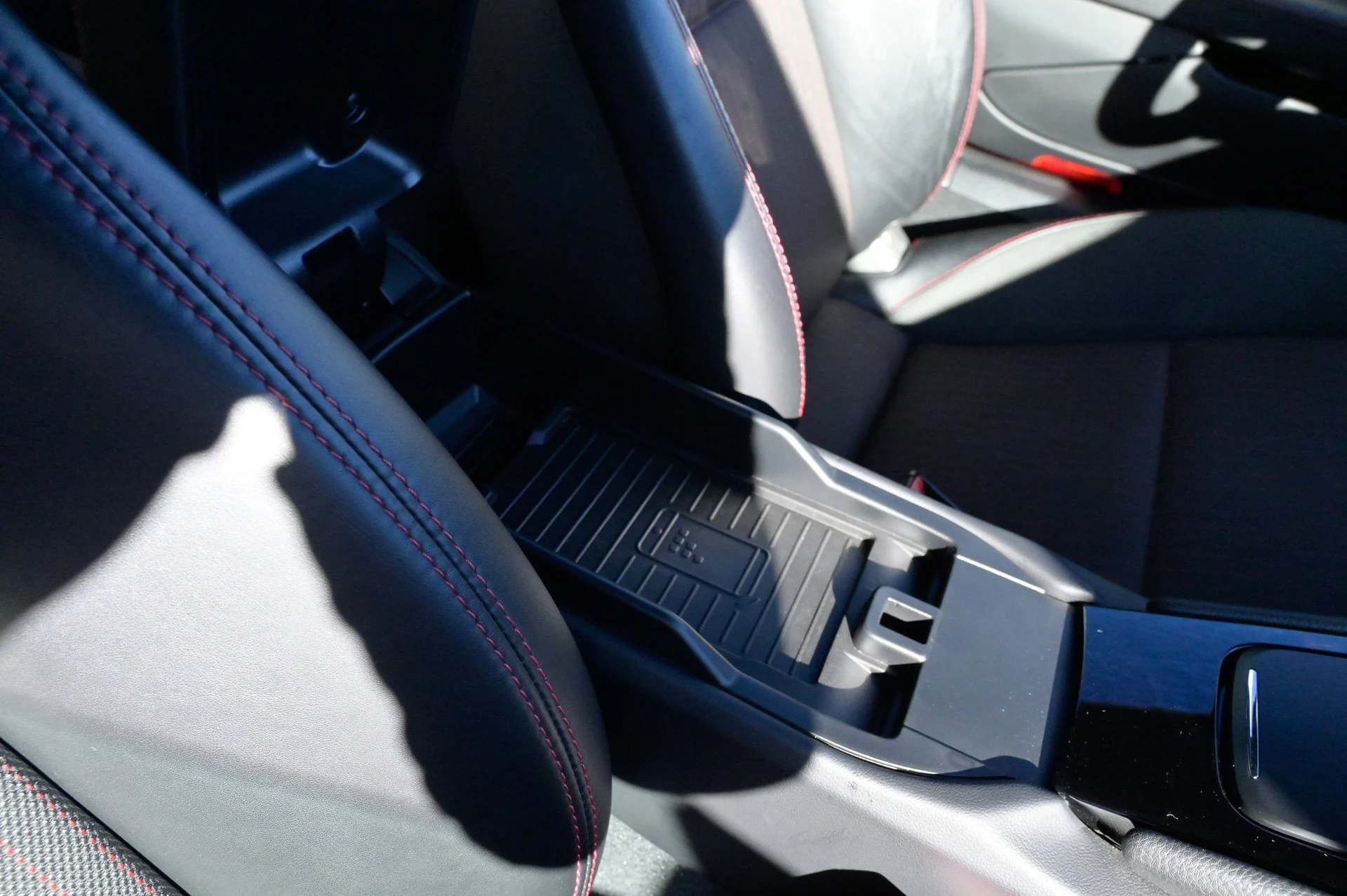 mph044_951664178_b590a1b9dc2b44b18301fcf27c526c99_c4c119fb39