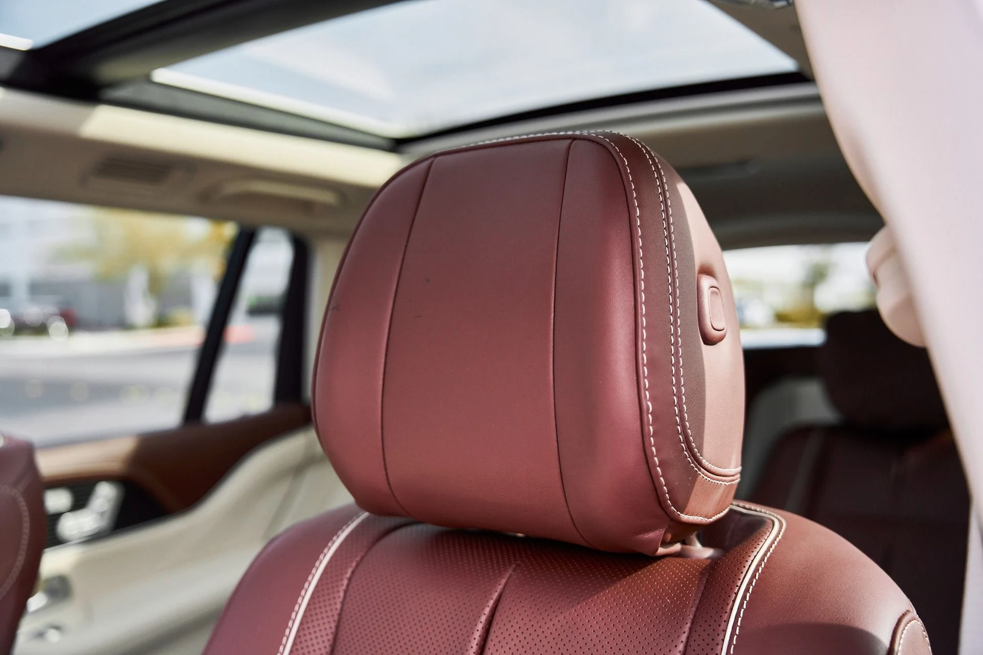 mph044_96280498_Used_2022_Mercedes_Benz_GLS_Maybach_GLS_600_1769655639_6034b9a9bc