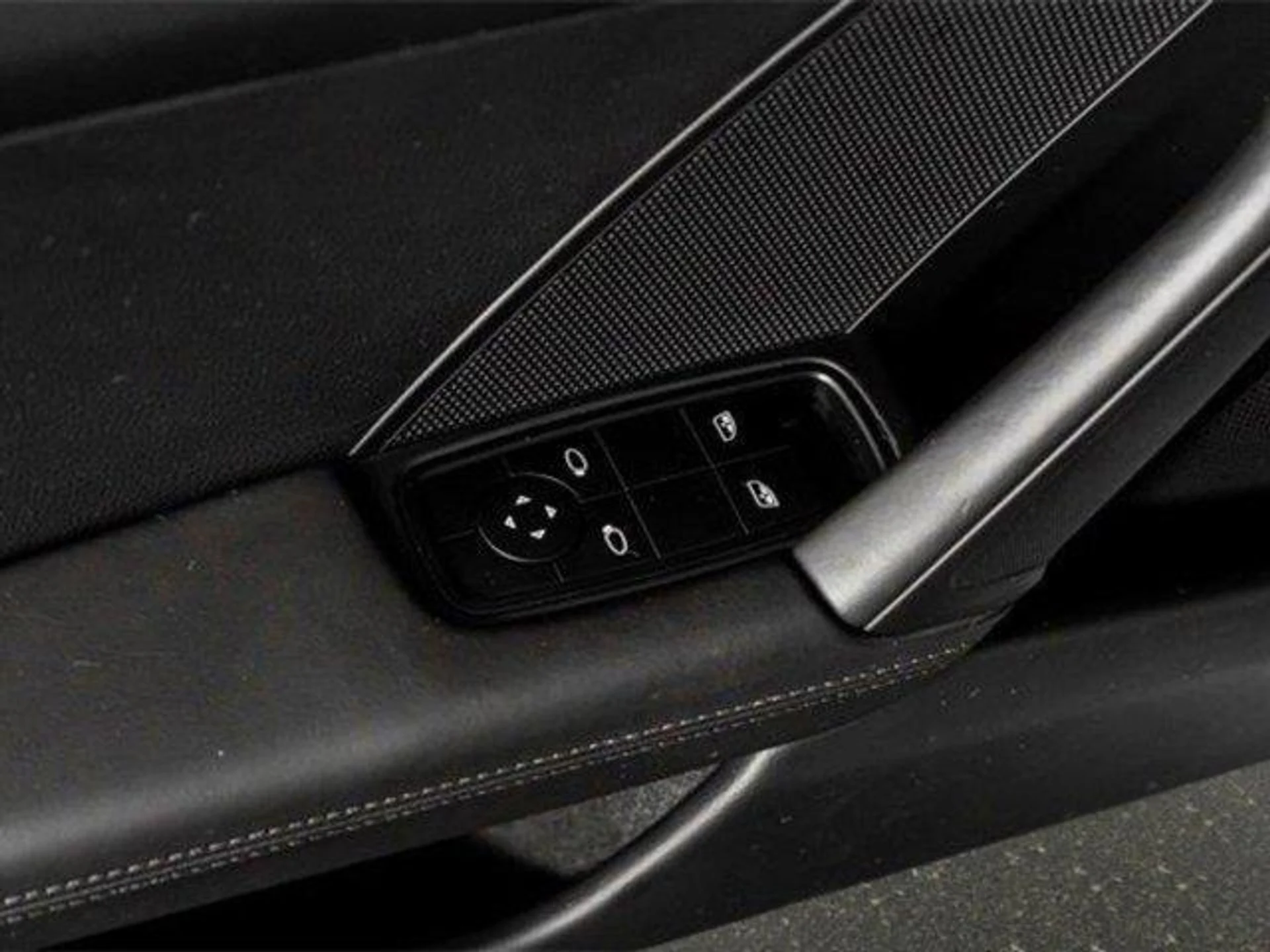 mph044_969315049_6_Ed52_C_Yj5_7whc9_Il4_U_d_Rn_F_Gw_caf0bf3d9d