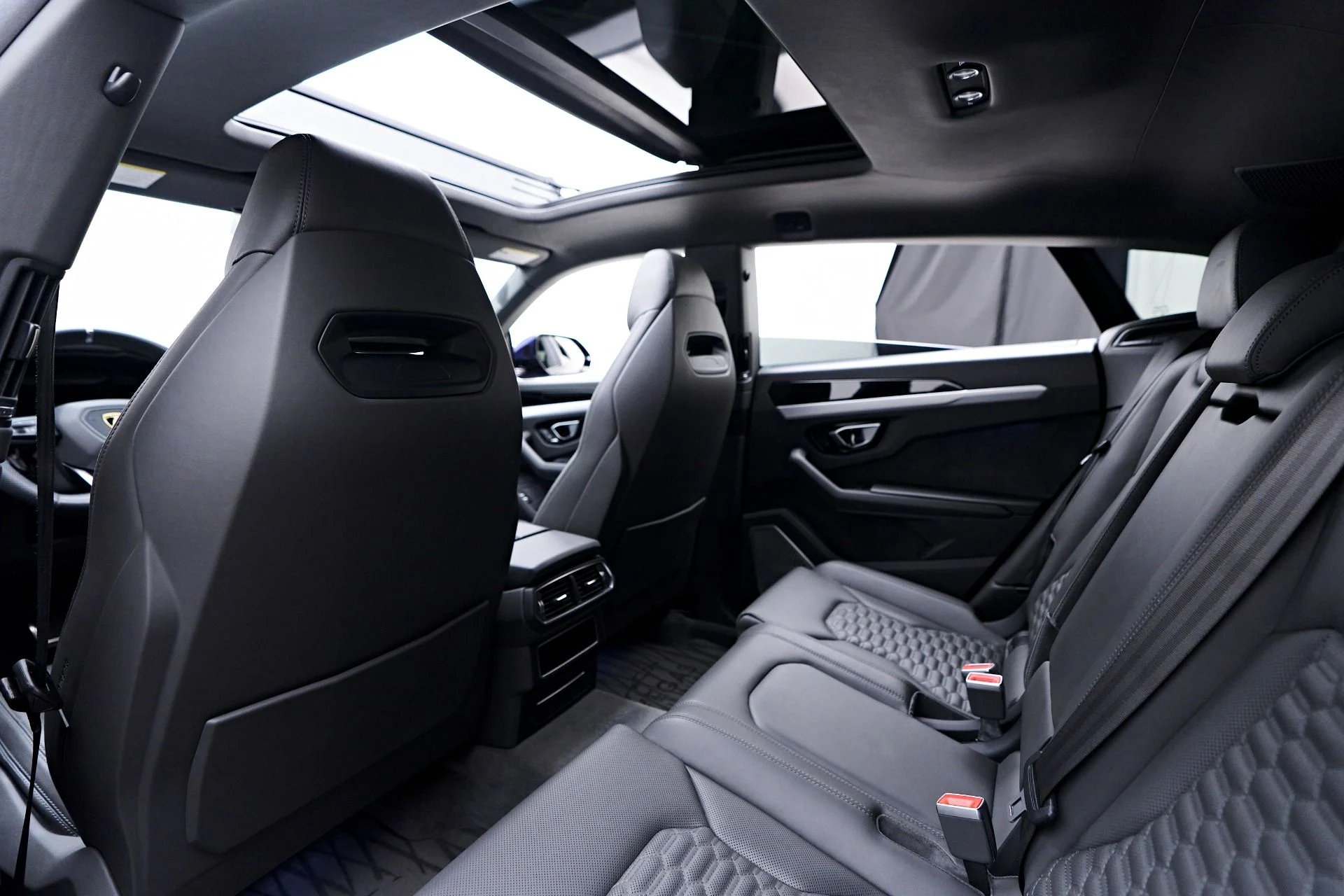 mph044_970519166_Used_2020_Lamborghini_Urus_Base_1754965756_b55516b138