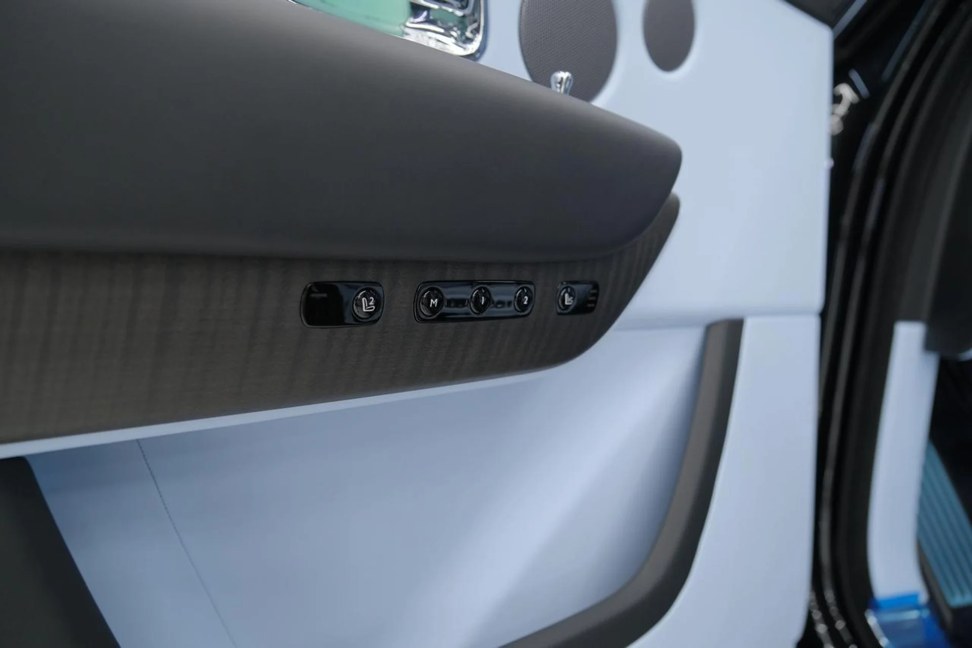 mph044_977331440_c35bc6735c890a94757425a69f86dbe8_8f5afda575